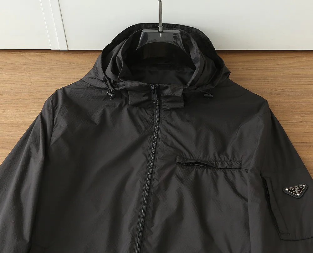 Куртки И Пуховики Мужские Prada 9949820