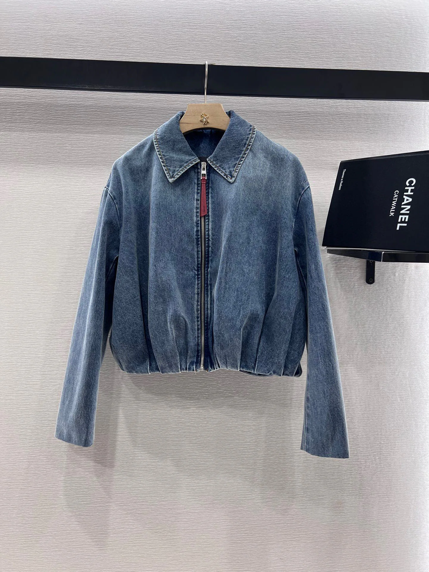 Куртки Женские Loewe Куртки Женские Loewe