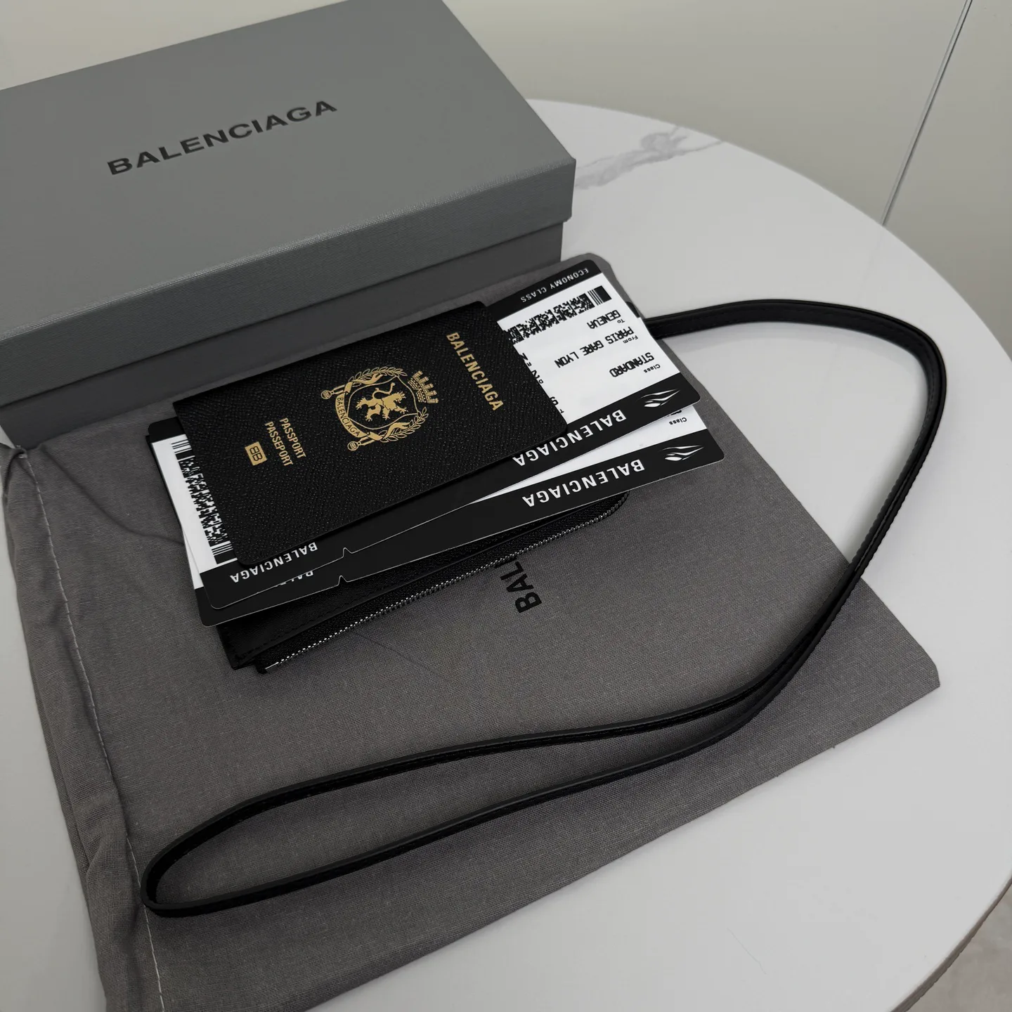 Обложки На Паспорт Balenciaga 1344728