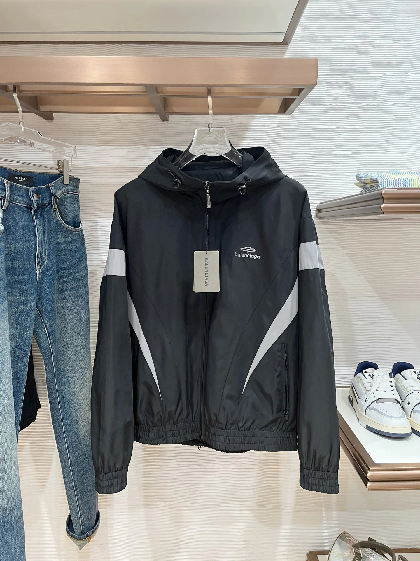 Куртки И Пуховики Мужские Balenciaga 11392202