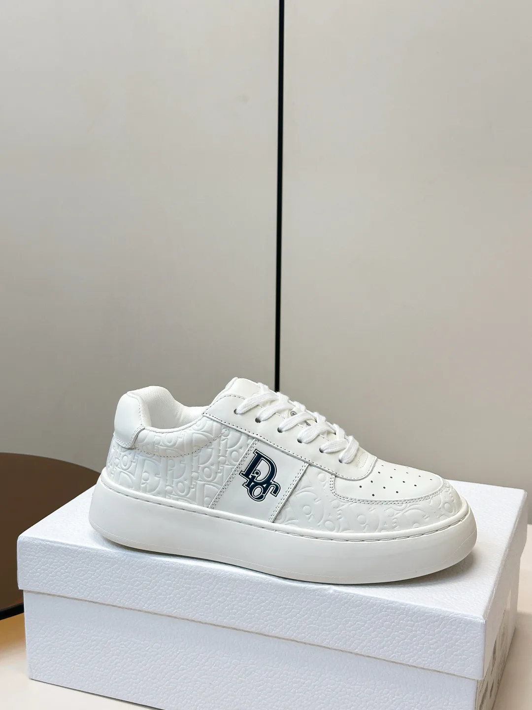 Кроссовки Женские Christian Dior 18080415