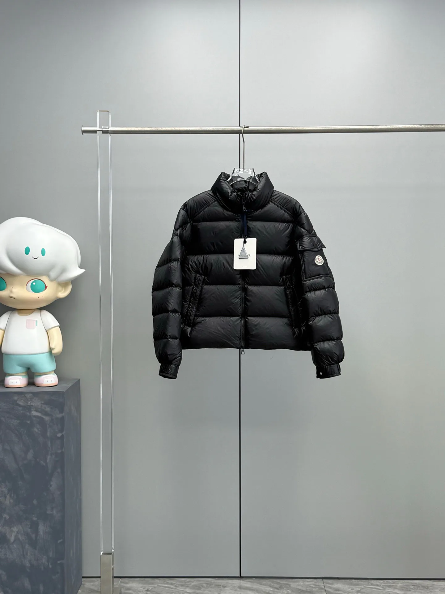 Куртки И Пуховики Женские Moncler 18048192