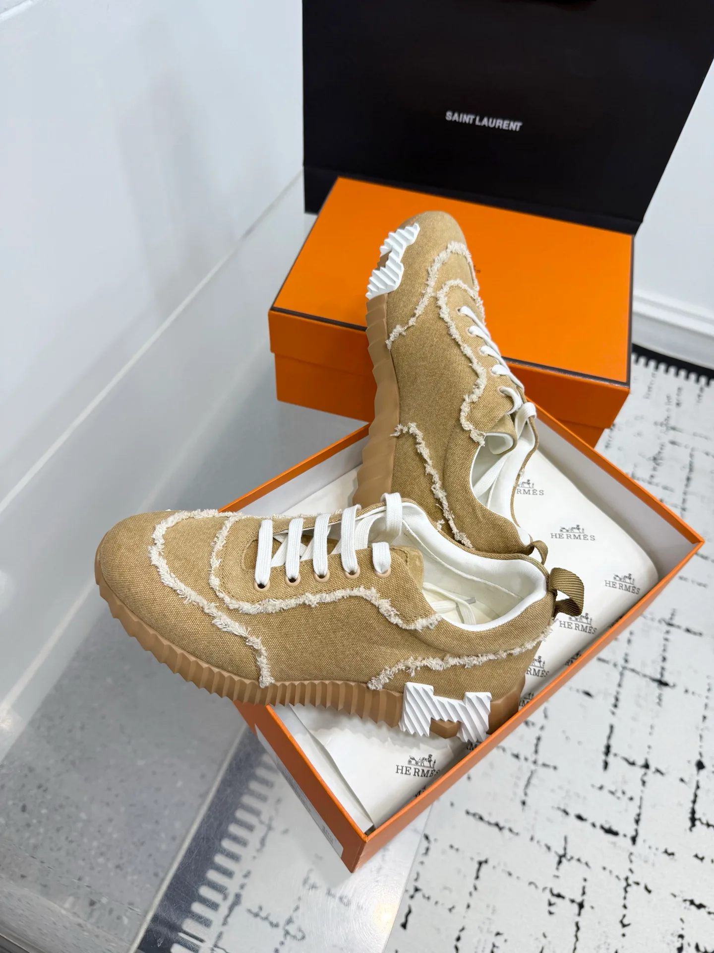 Кроссовки Женские Hermes 199488