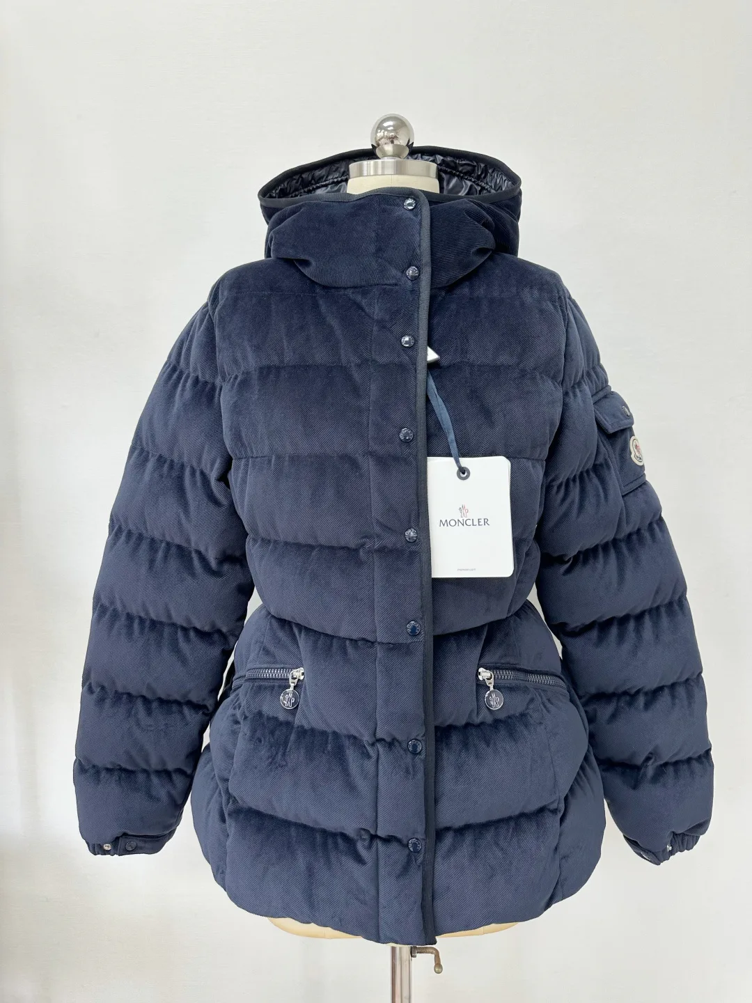 Куртки И Пуховики Женские Moncler 18794624