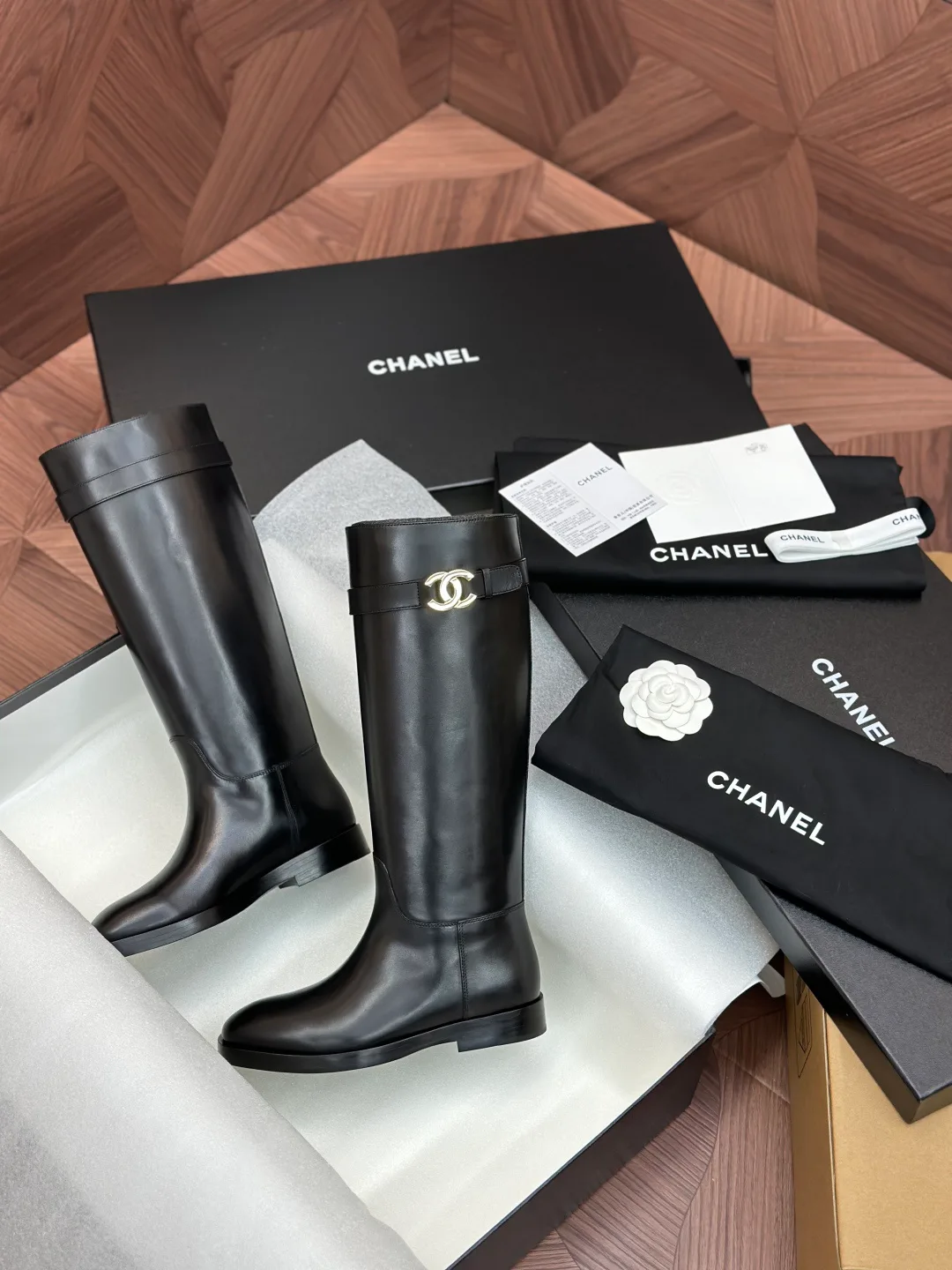 Сапоги Женские Chanel 18240467