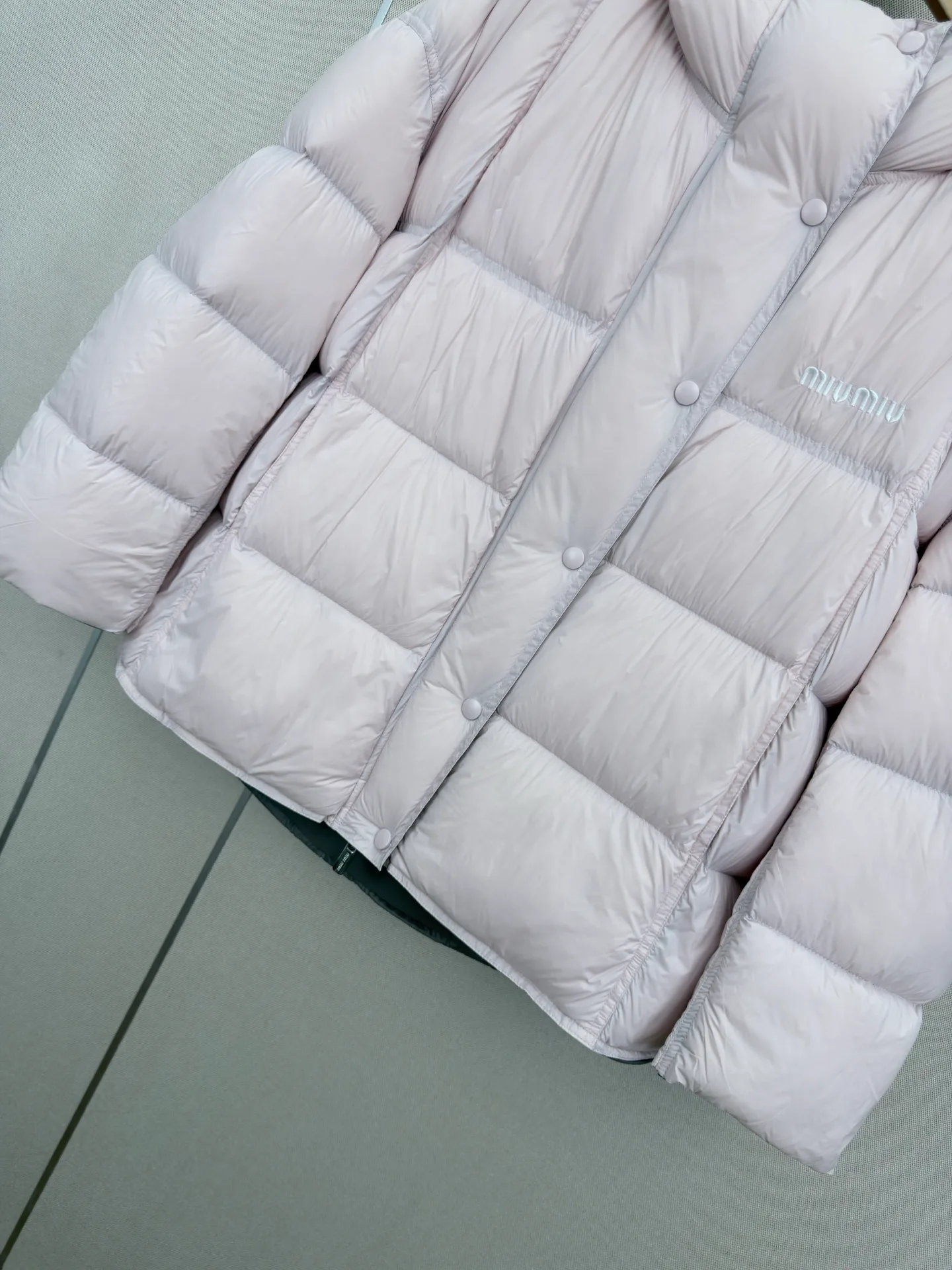 Куртки И Пуховики Женские Miu Miu 18710744