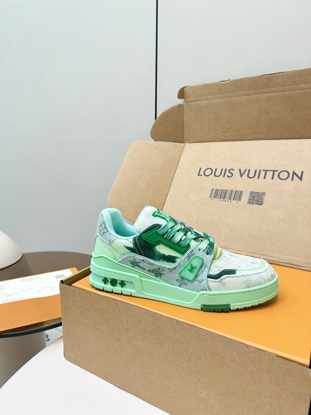 Кроссовки Женские Louis Vuitton 11778714
