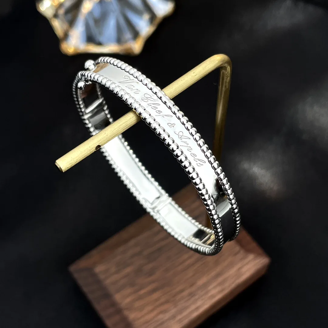 Бижутерия Van Cleef & Arpels 17173407