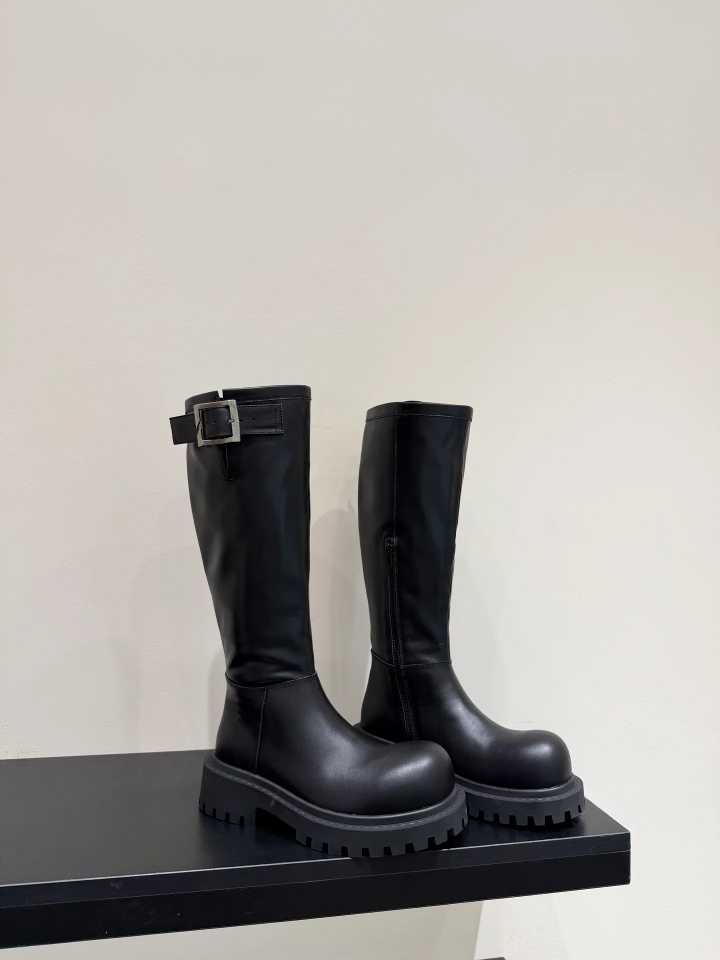 Сапоги Женские Balenciaga 18087564