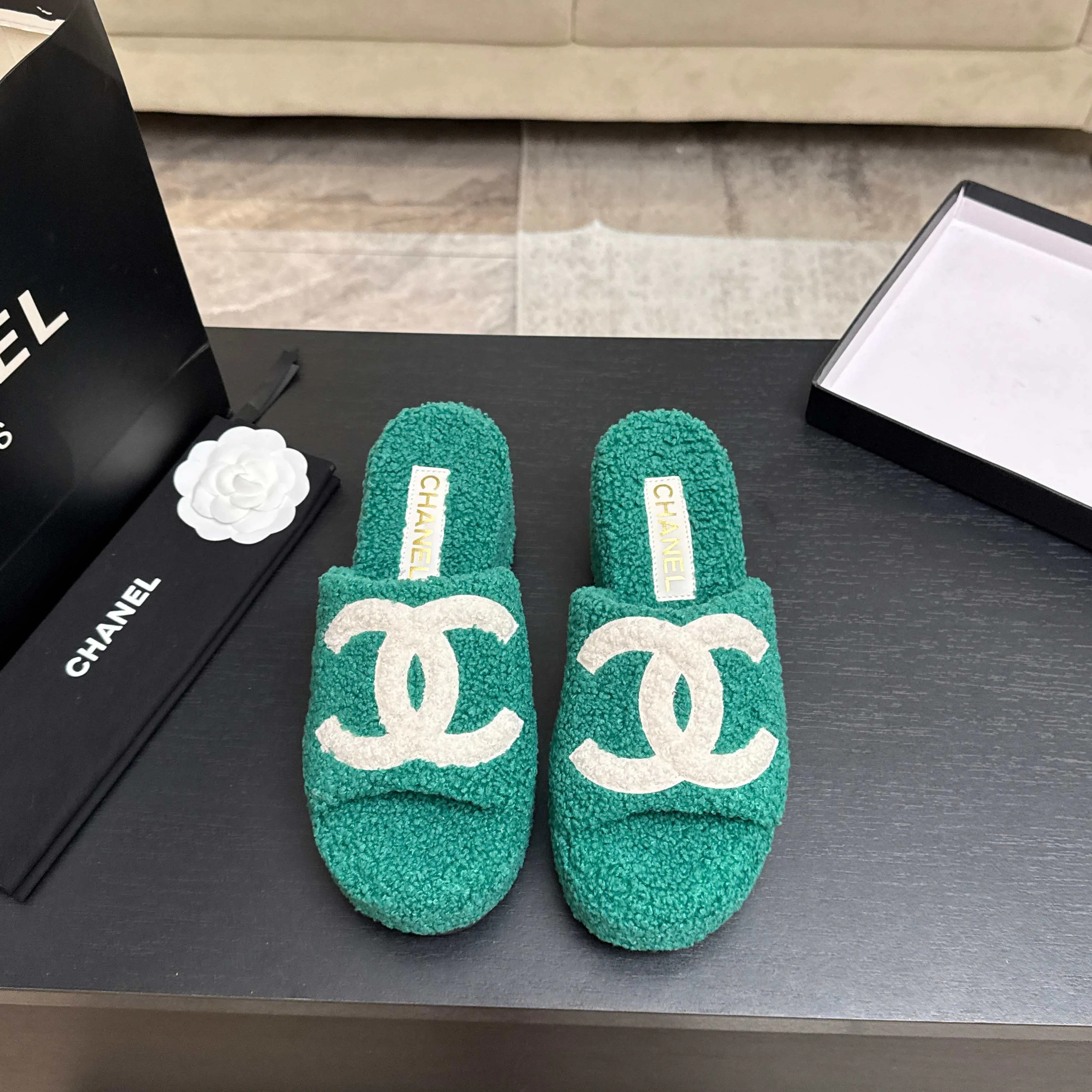 Тапочки Женские Chanel 18501001