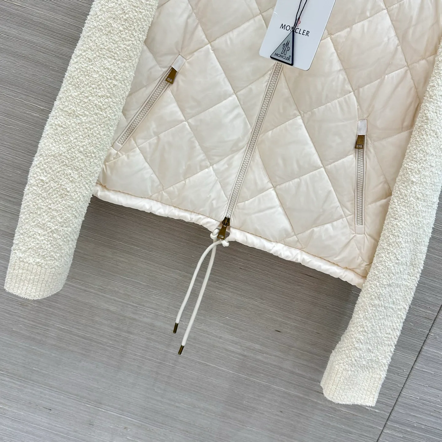 Куртки И Пуховики Женские Moncler 18175835