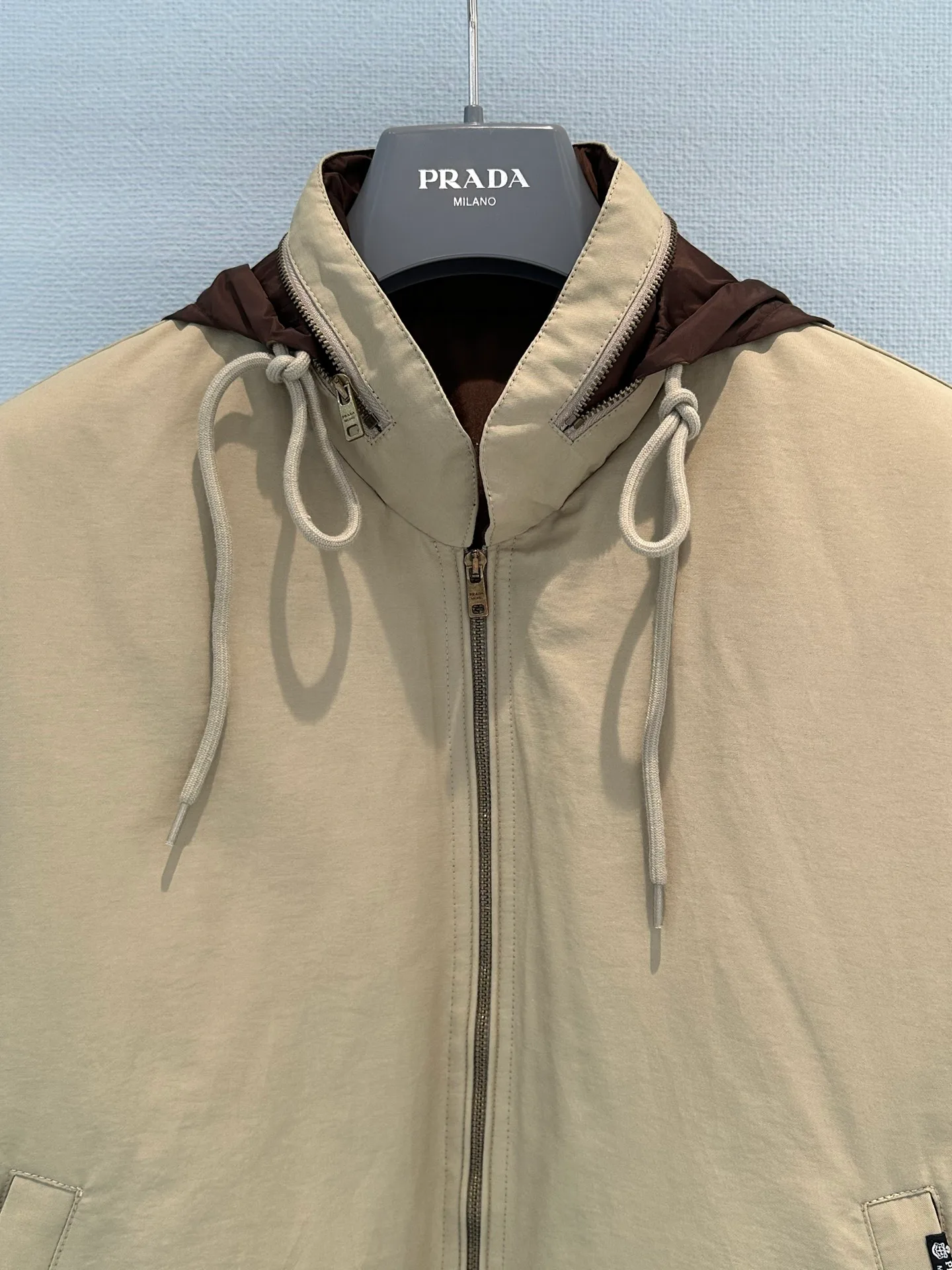 Куртки И Пуховики Женские Prada 18963143