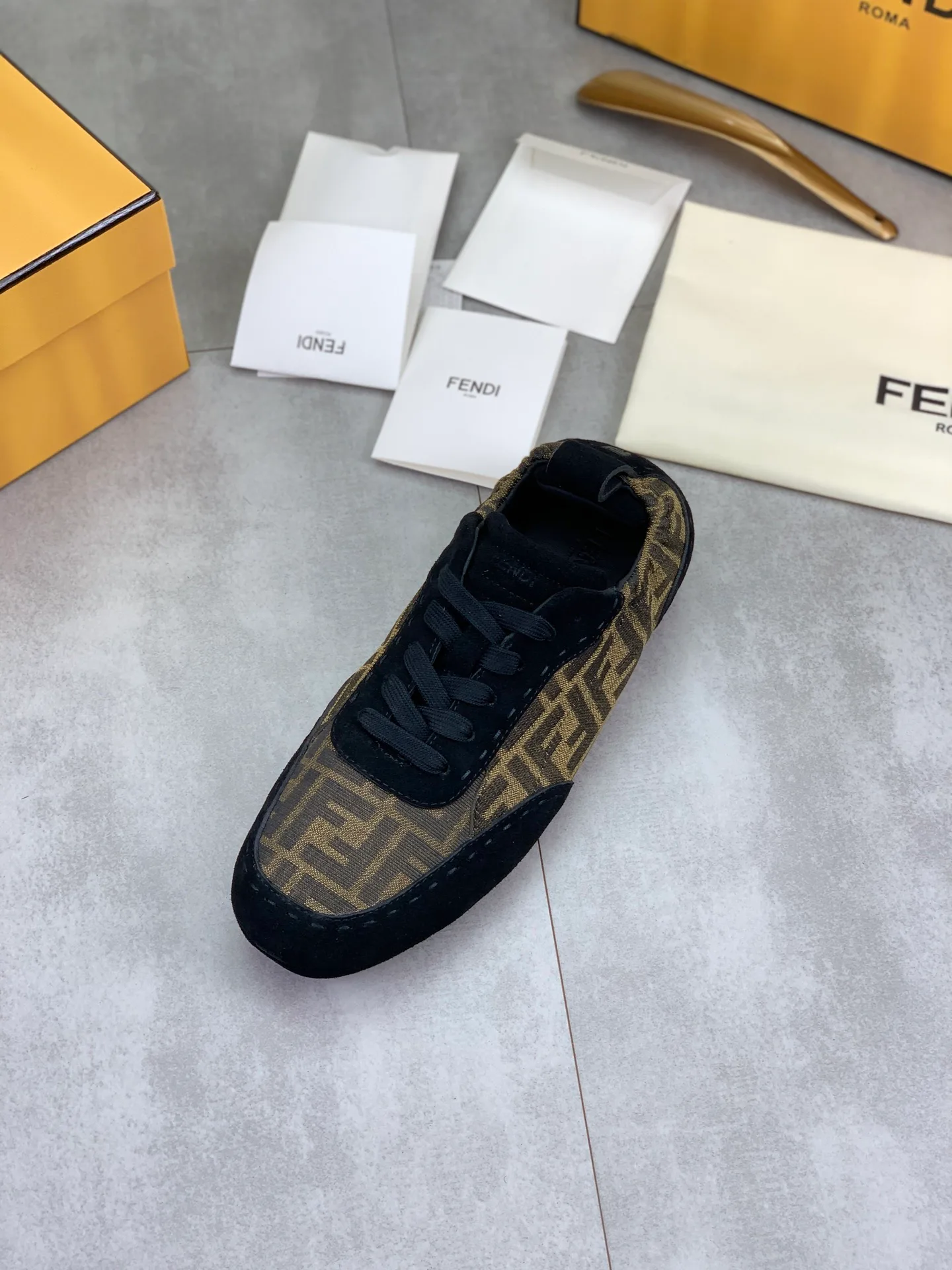 Кроссовки Мужские Fendi 13428278