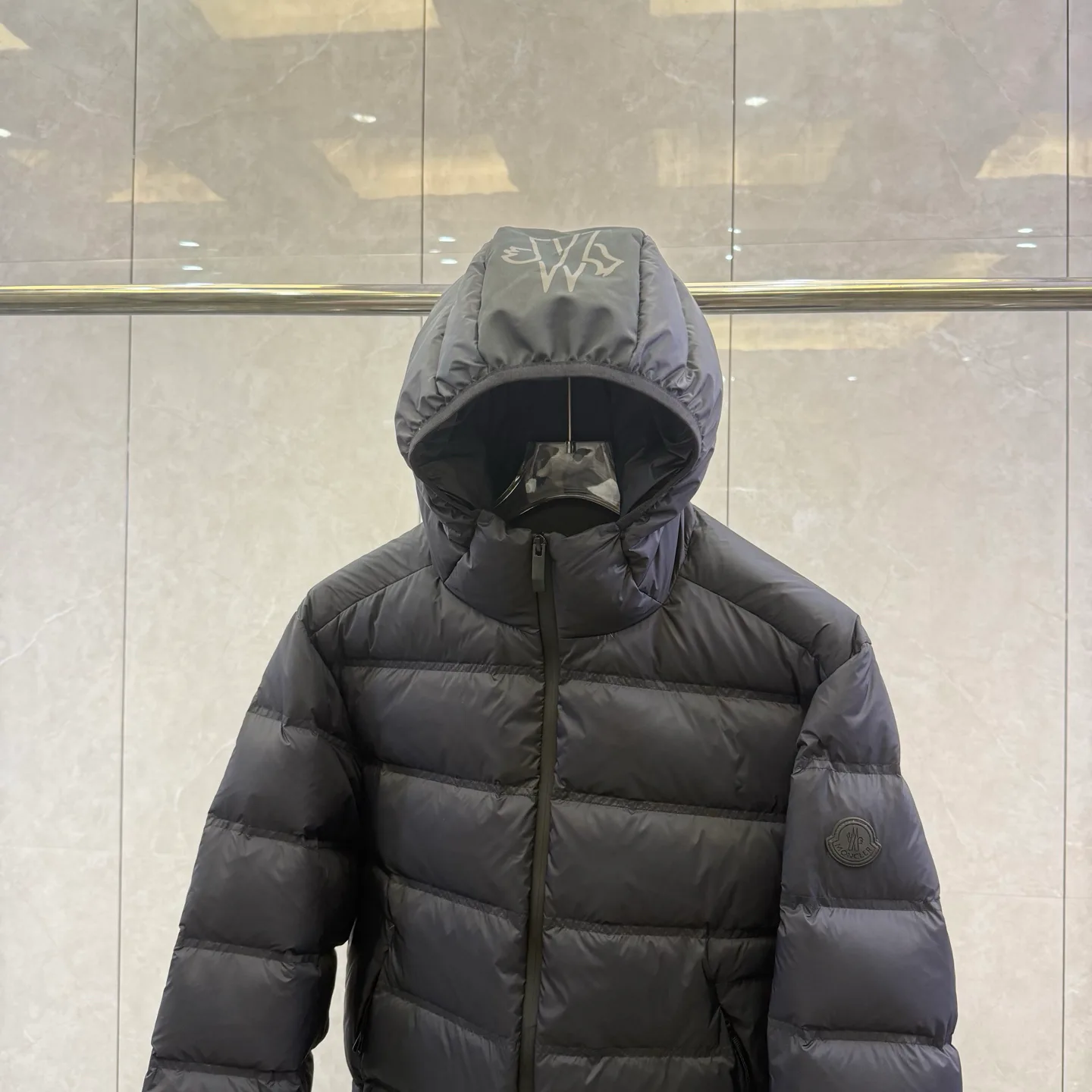 Куртки И Пуховики Женские Moncler 18606739