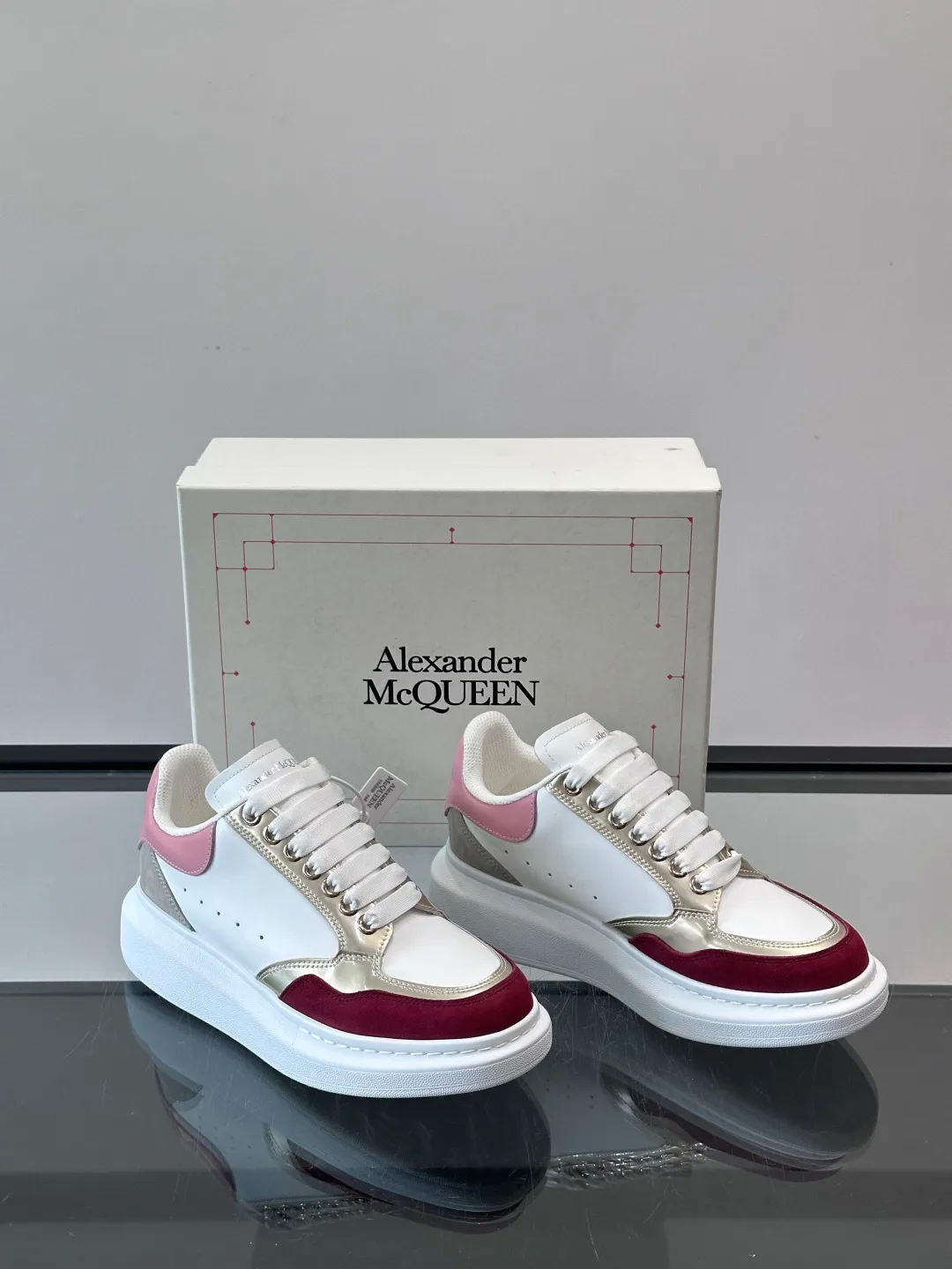 Кроссовки Мужские Alexander Mcqueen 564569