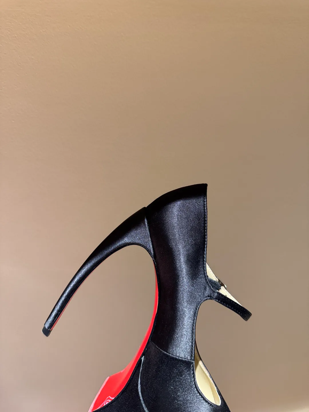 Туфли Женские Christian Louboutin 4743796