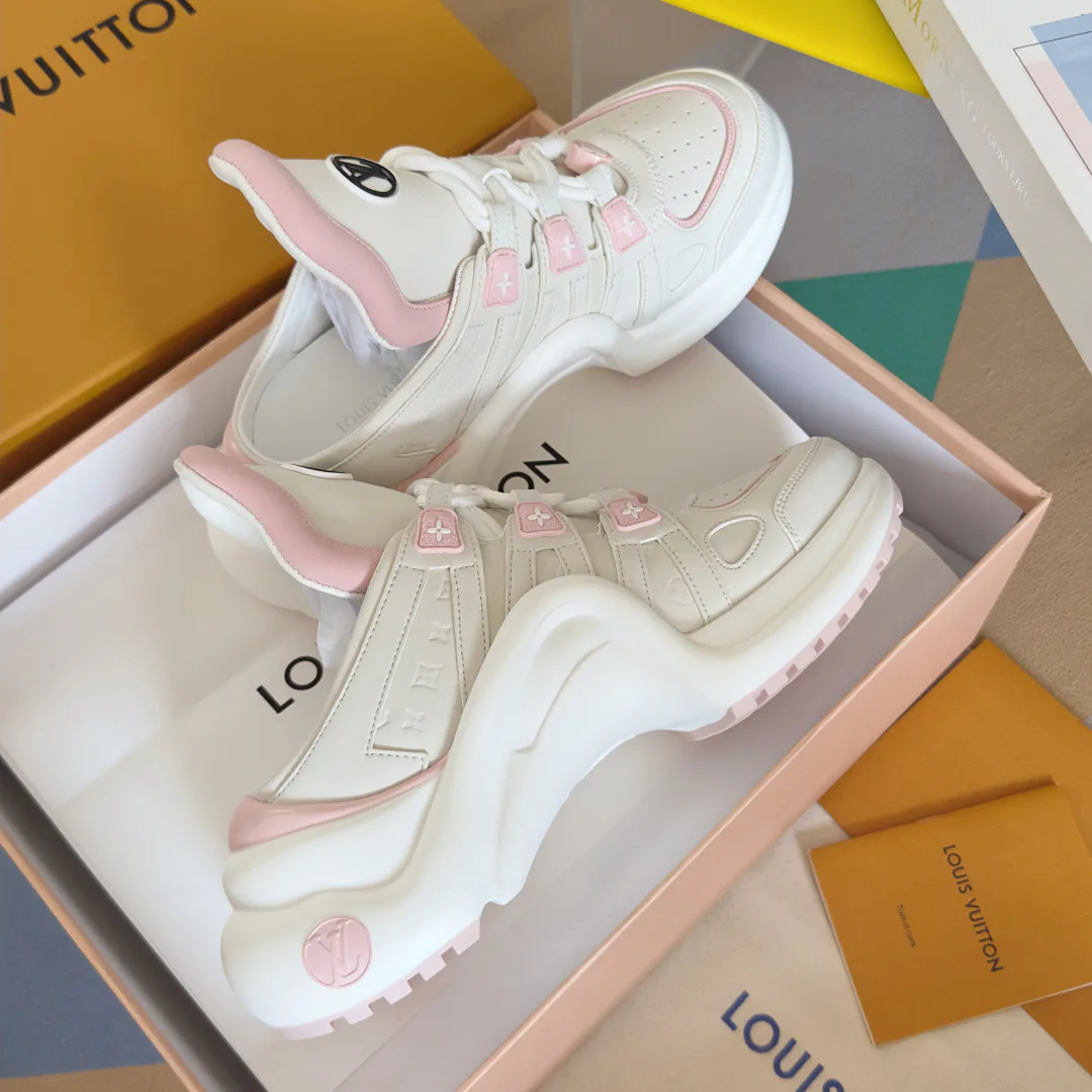 Кроссовки Женские Louis Vuitton 10273367