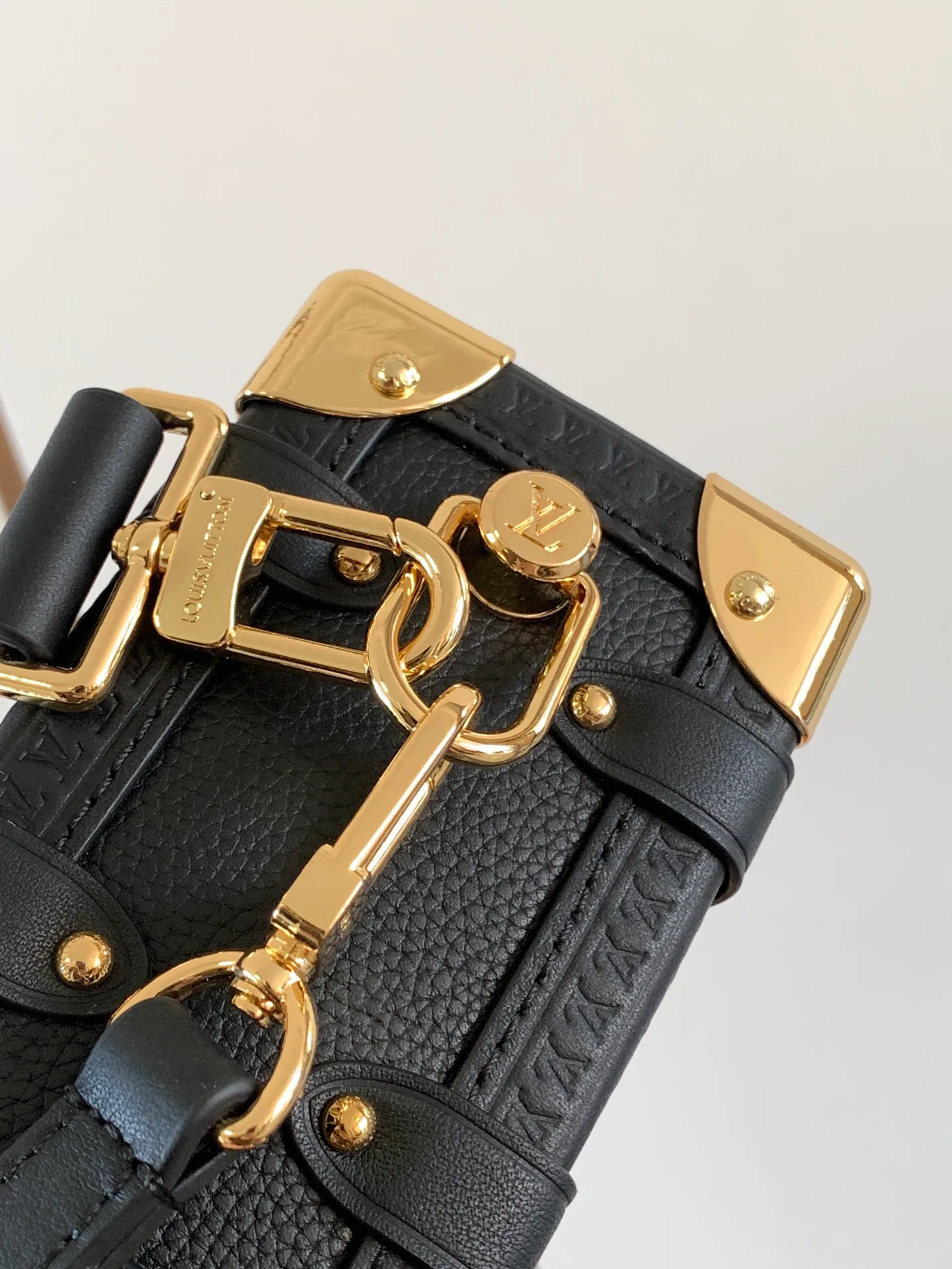 Классические Сумки Женские Louis Vuitton 11508284