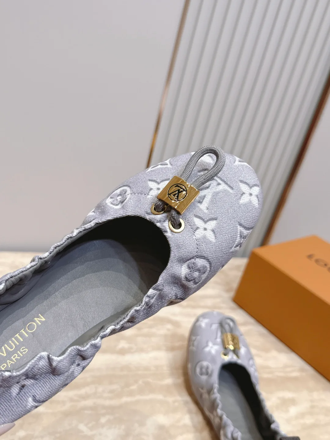 Балетки Женские Louis Vuitton 17178357