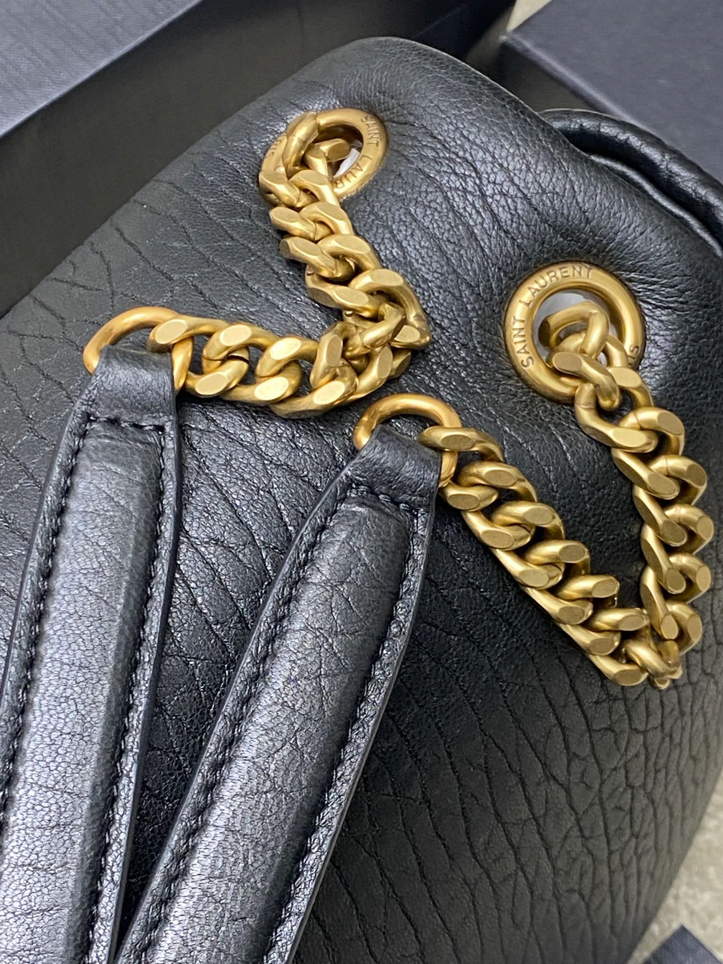 Классические Сумки Женские Saint Laurent 17850945