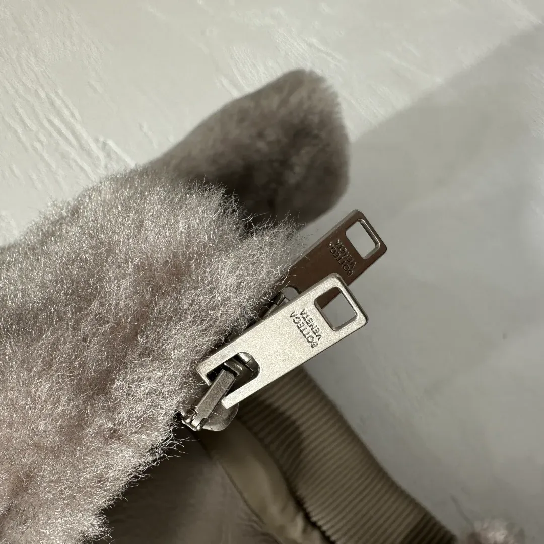 Кожаные Куртки И Дублёнки Женские Bottega Veneta 731537