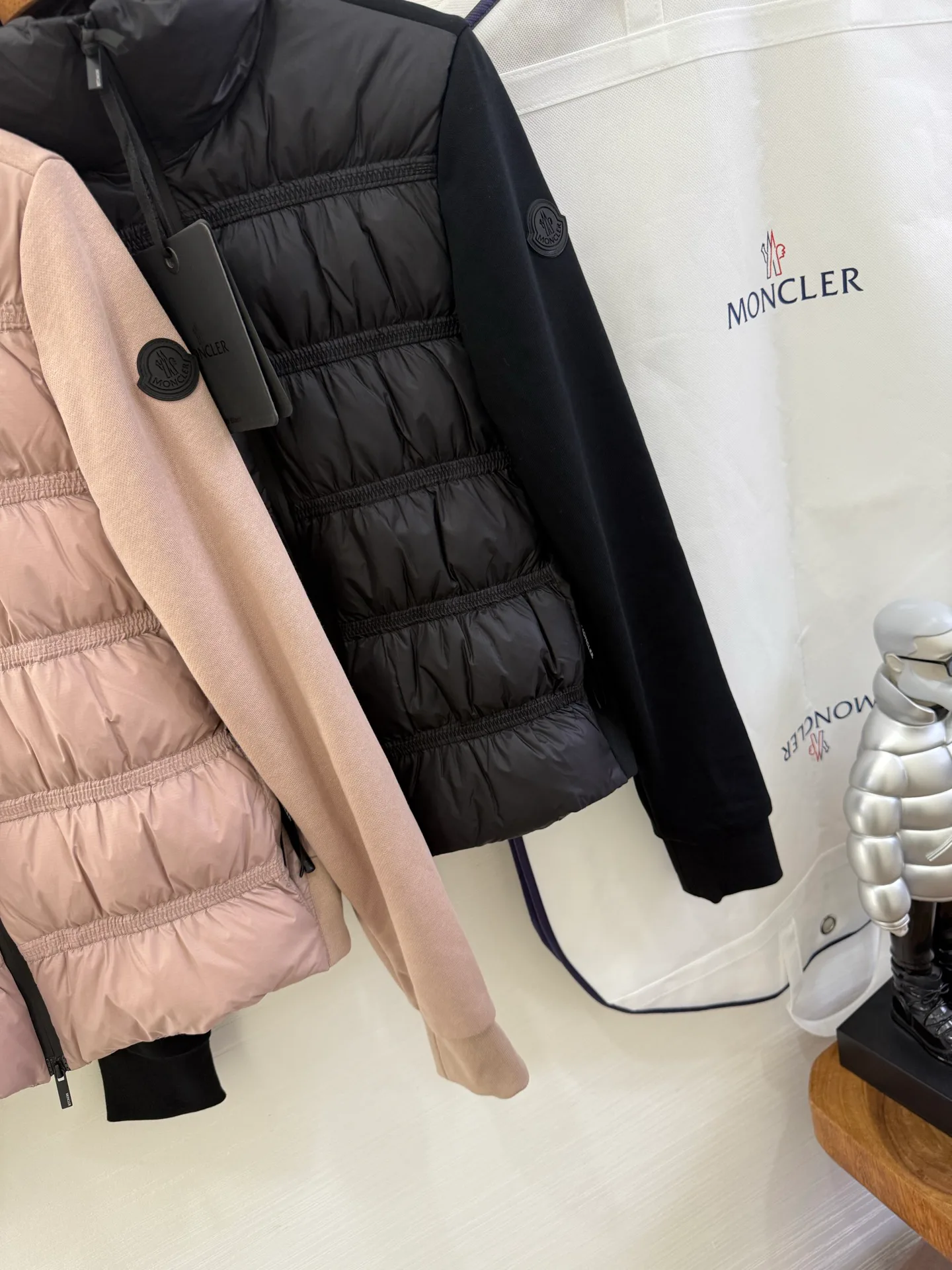 Куртки И Пуховики Женские Moncler 17918899