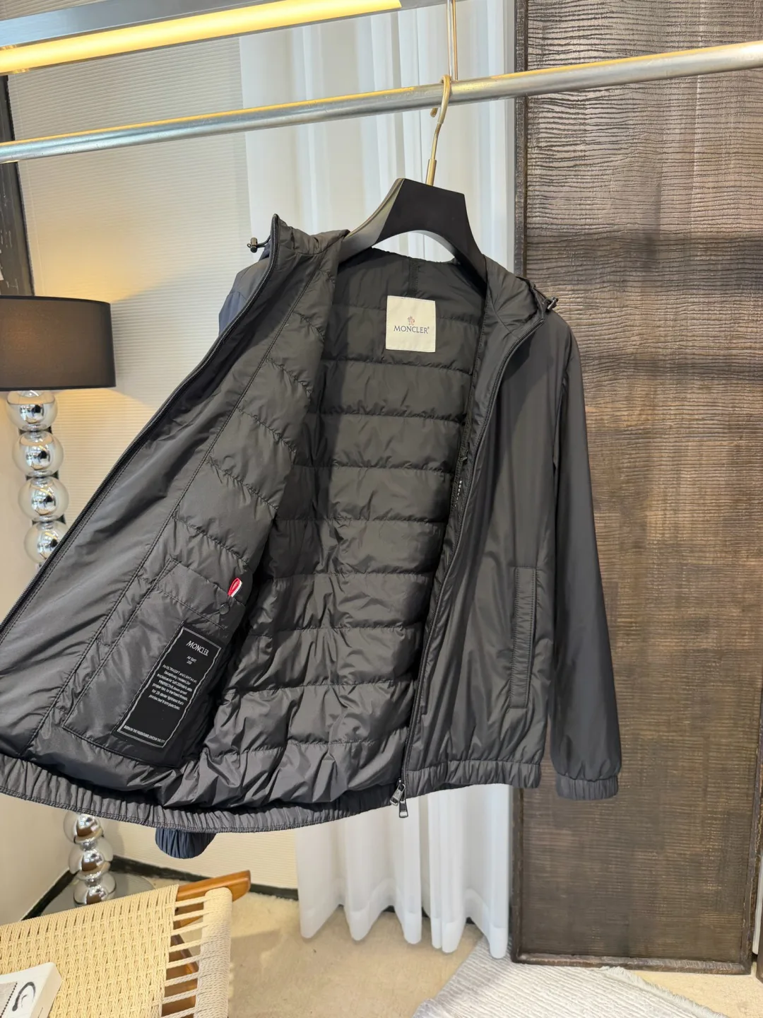 Куртки И Пуховики Женские Moncler 18316575