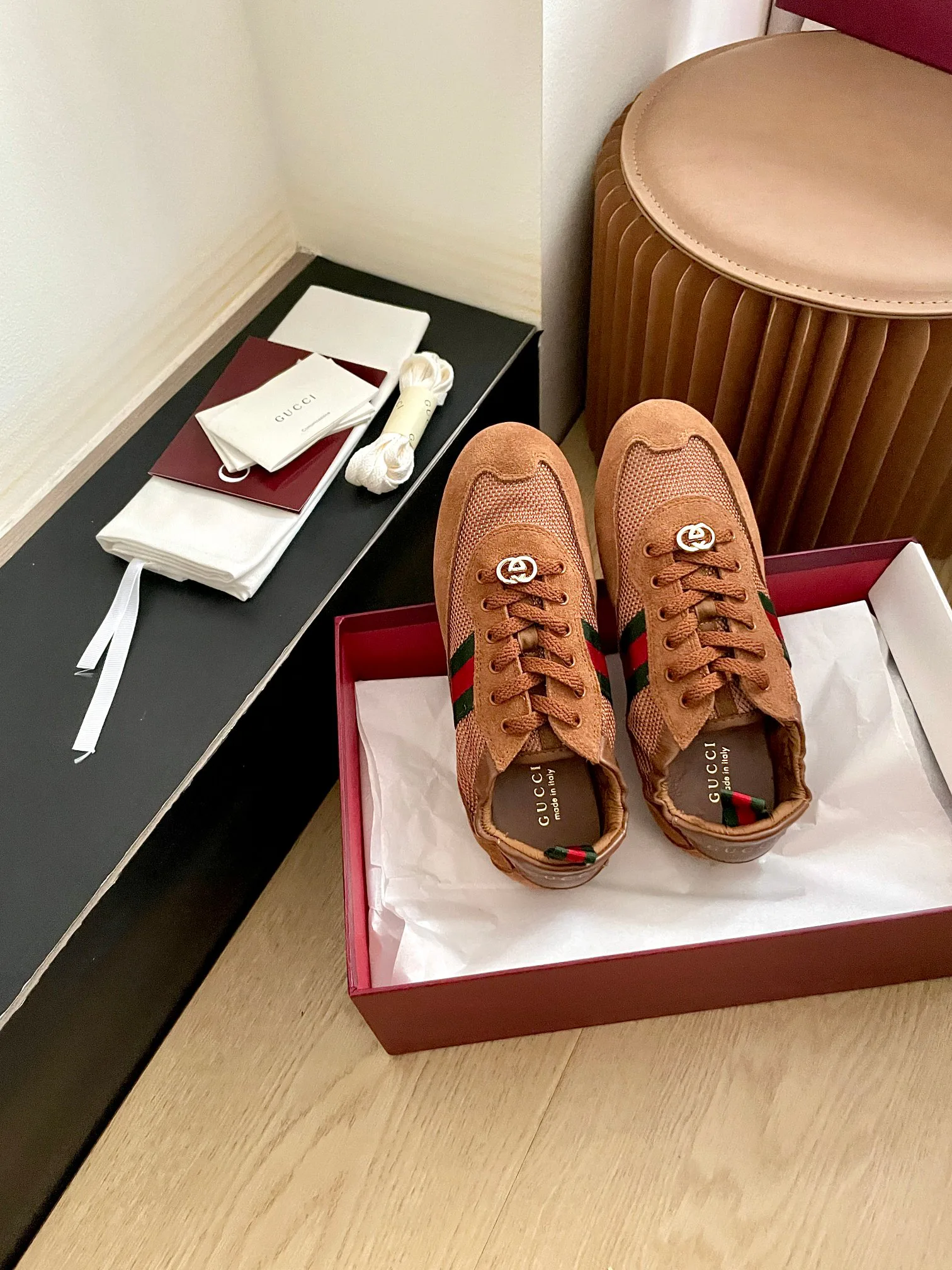 Кроссовки Женские Gucci 941865