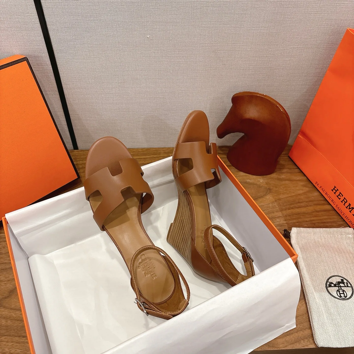 Босоножки Женские Hermes 11269399