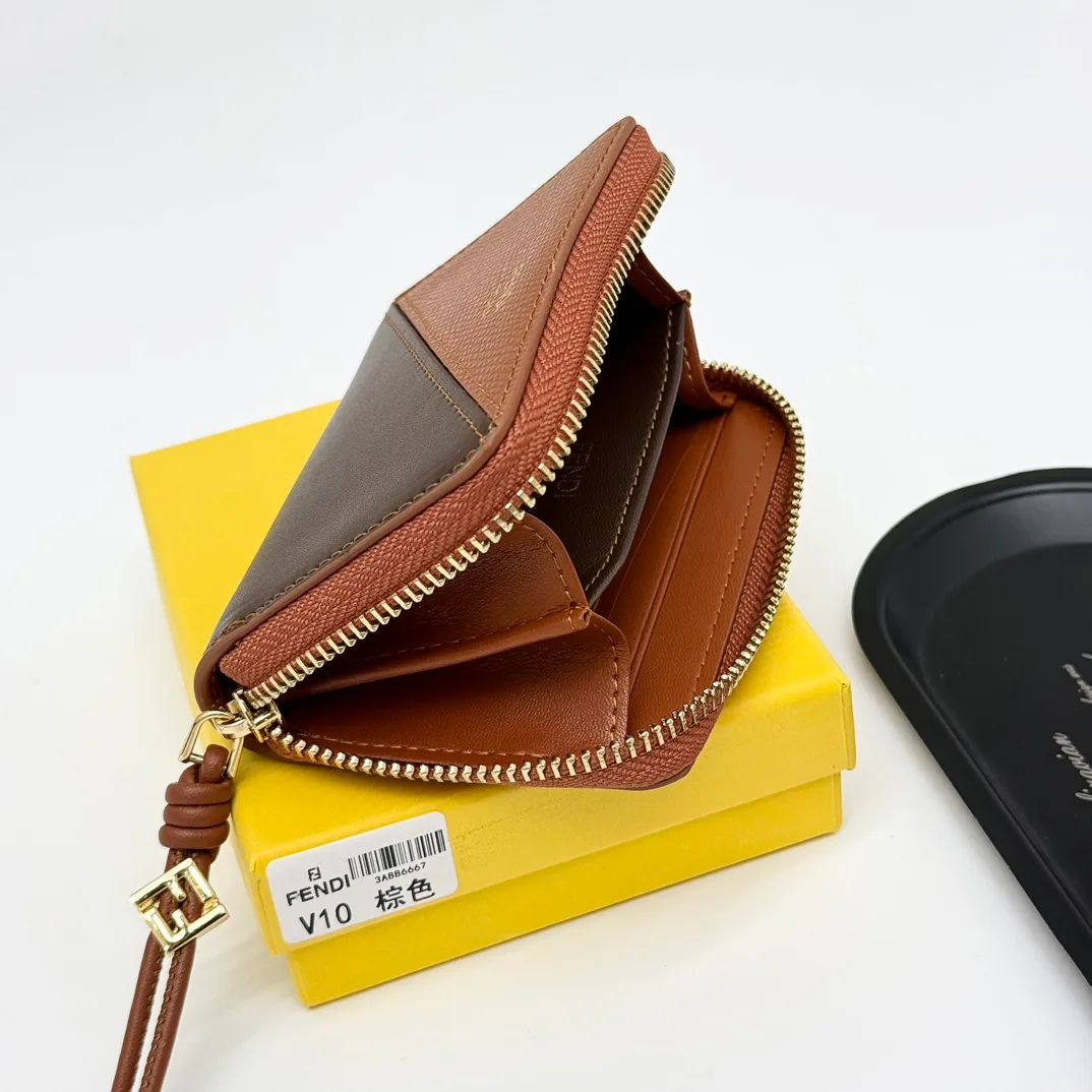 Клатчи Женские Fendi 442066