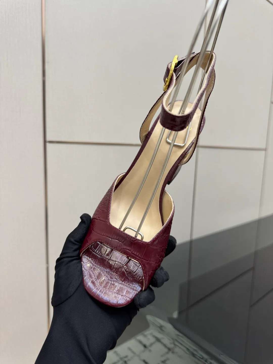 Босоножки Женские Valentino 18048996