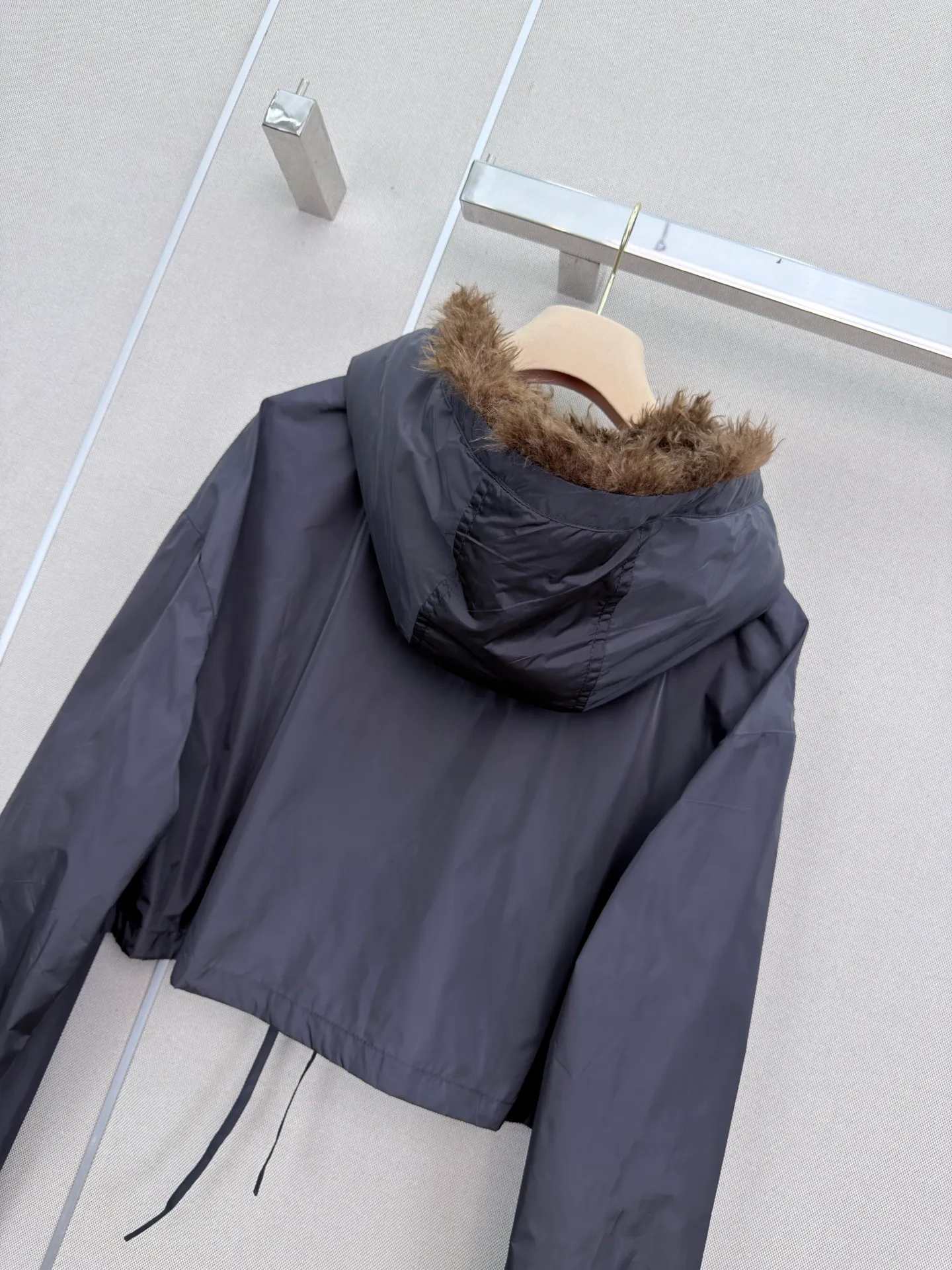 Куртки И Пуховики Женские Miu Miu 18108323