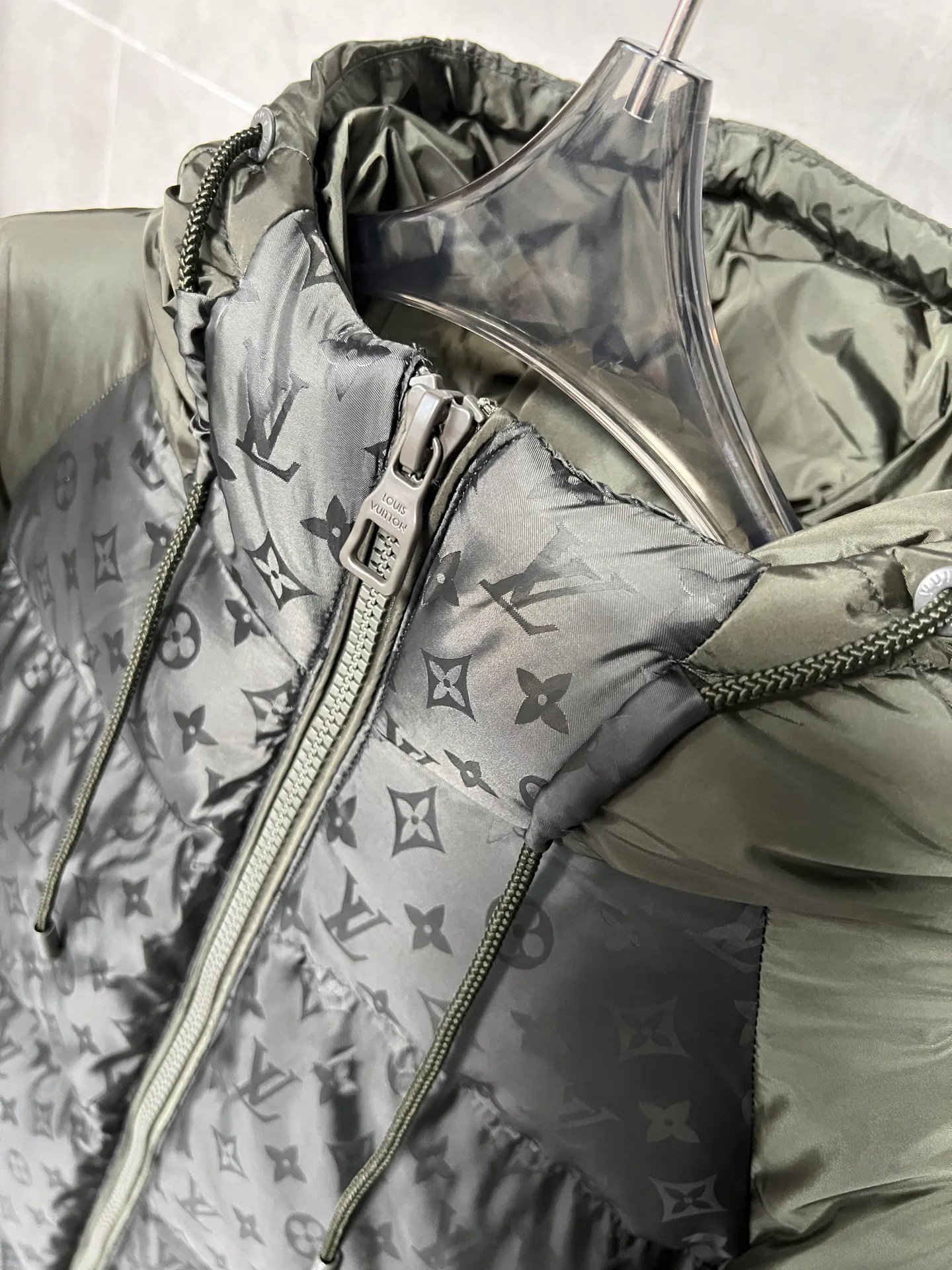 Куртки И Пуховики Мужские Louis Vuitton 1264252