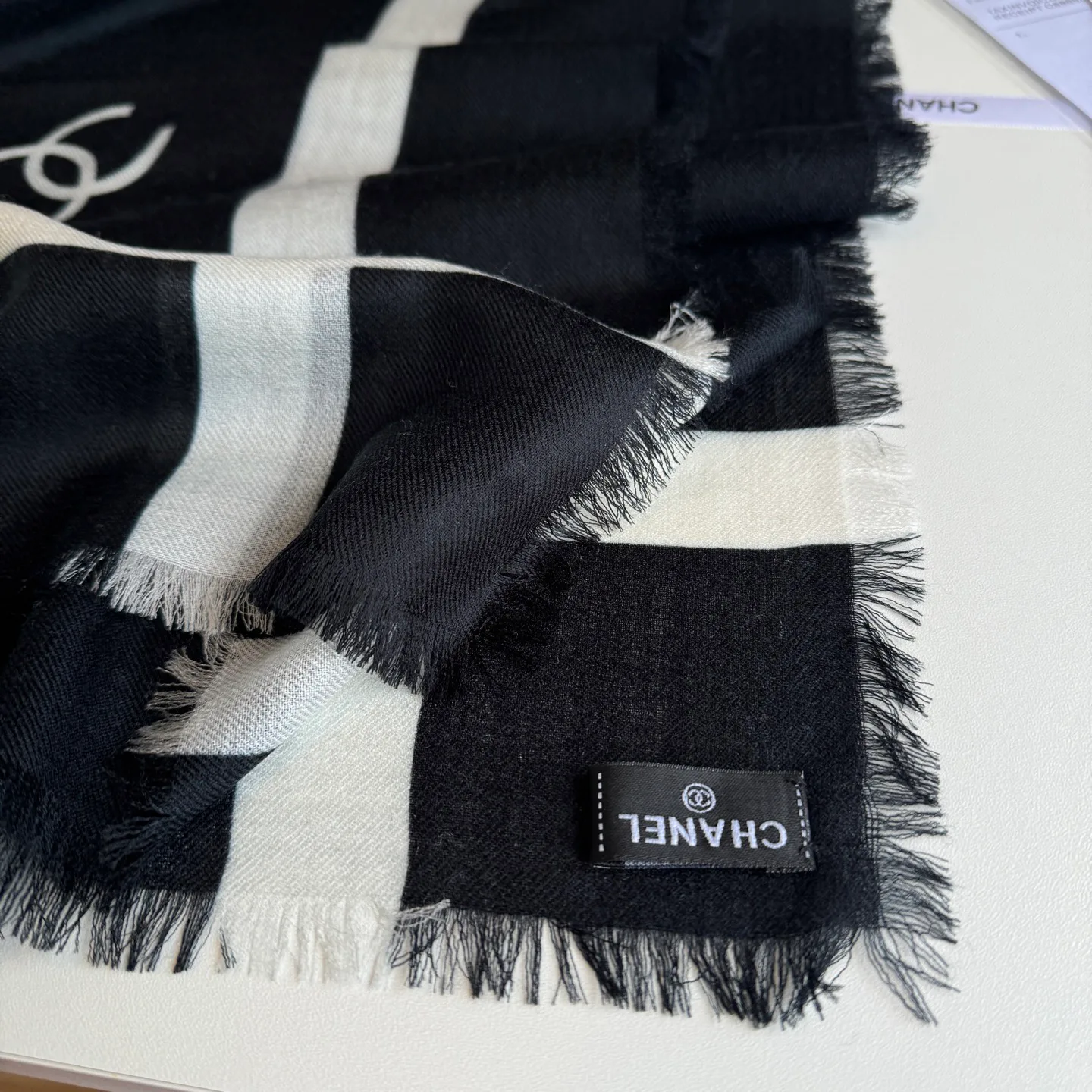 Шарфы Chanel 18319798