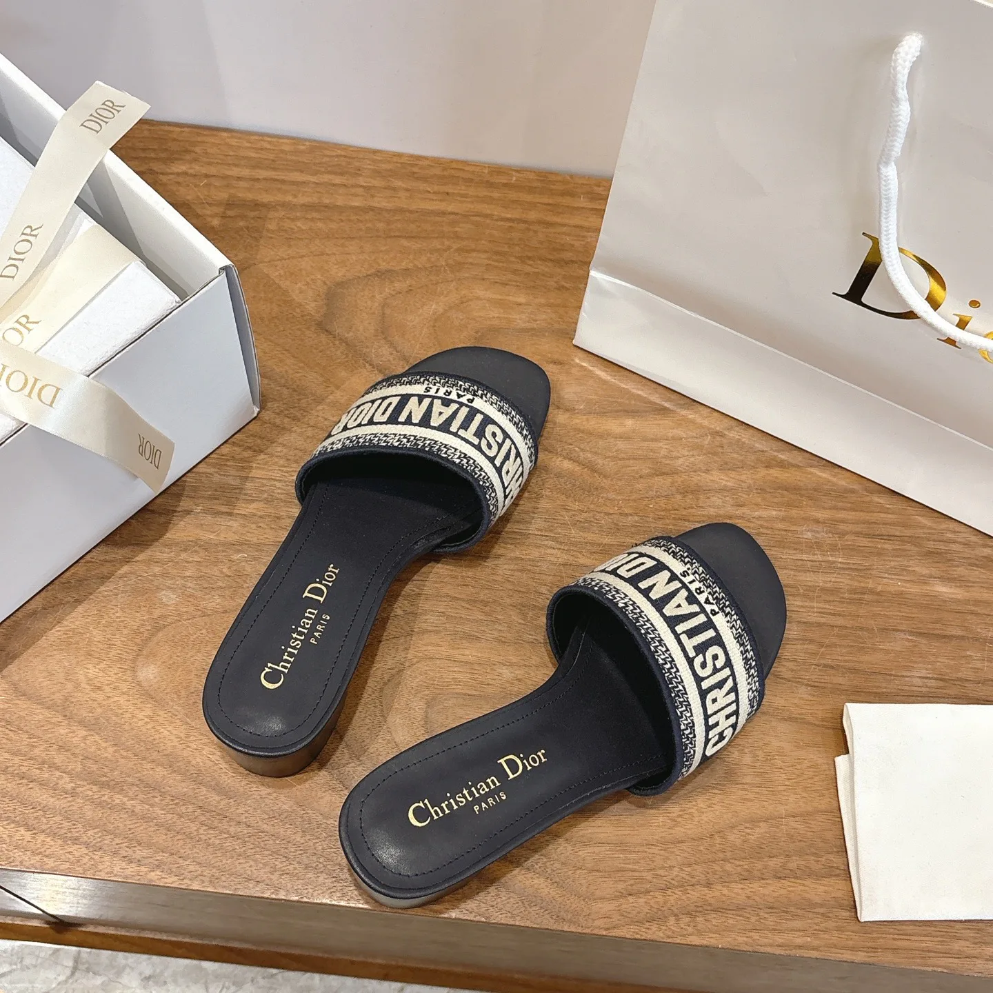 Босоножки Женские Christian Dior 1137327