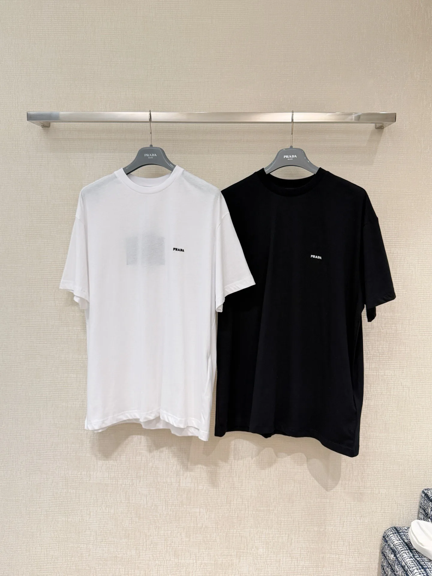 Футболки Женские Prada 13235315