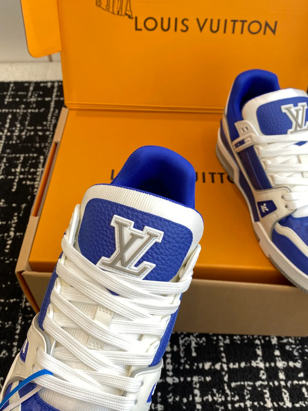 Кроссовки Женские Louis Vuitton 5790948