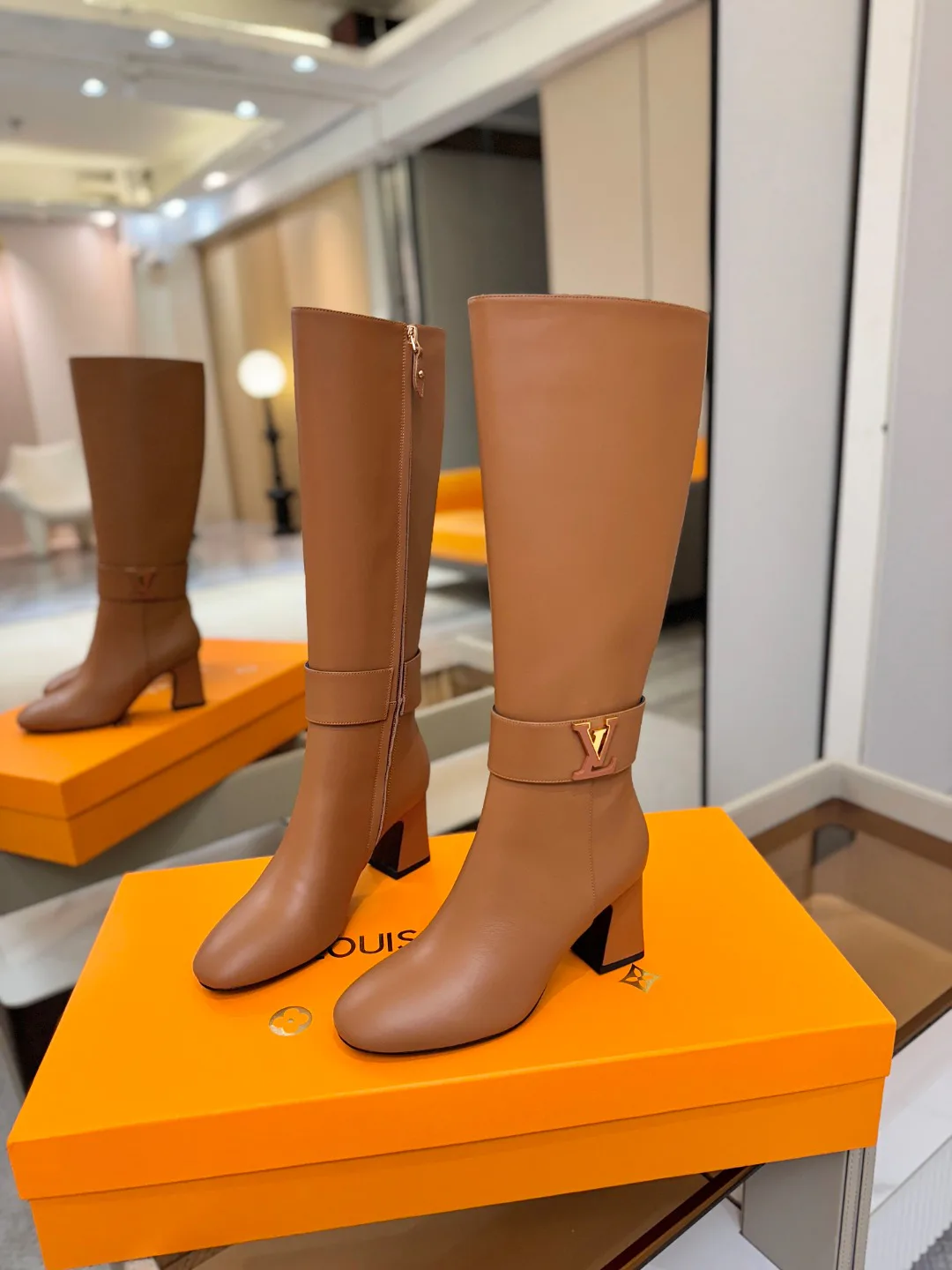 Сапоги Женские Louis Vuitton 520237