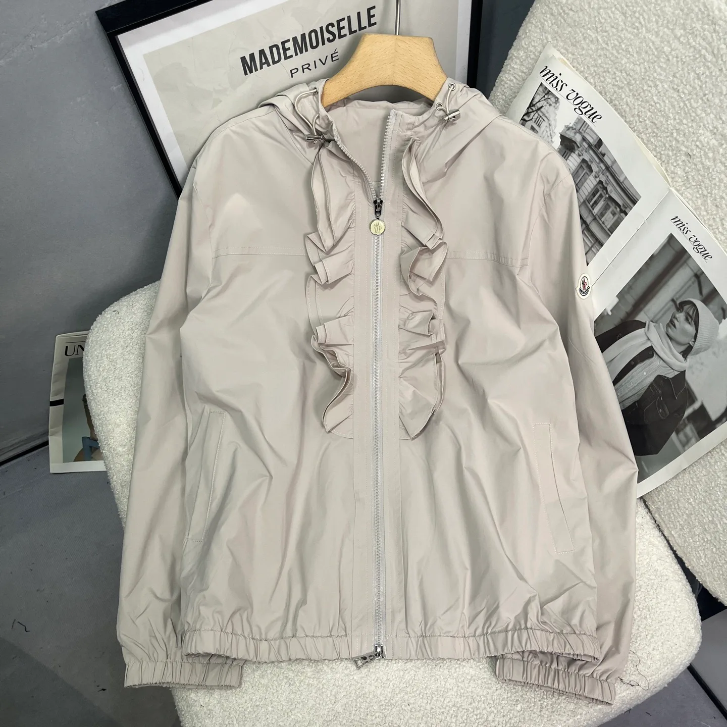 Куртки И Пуховики Женские Moncler 11564456