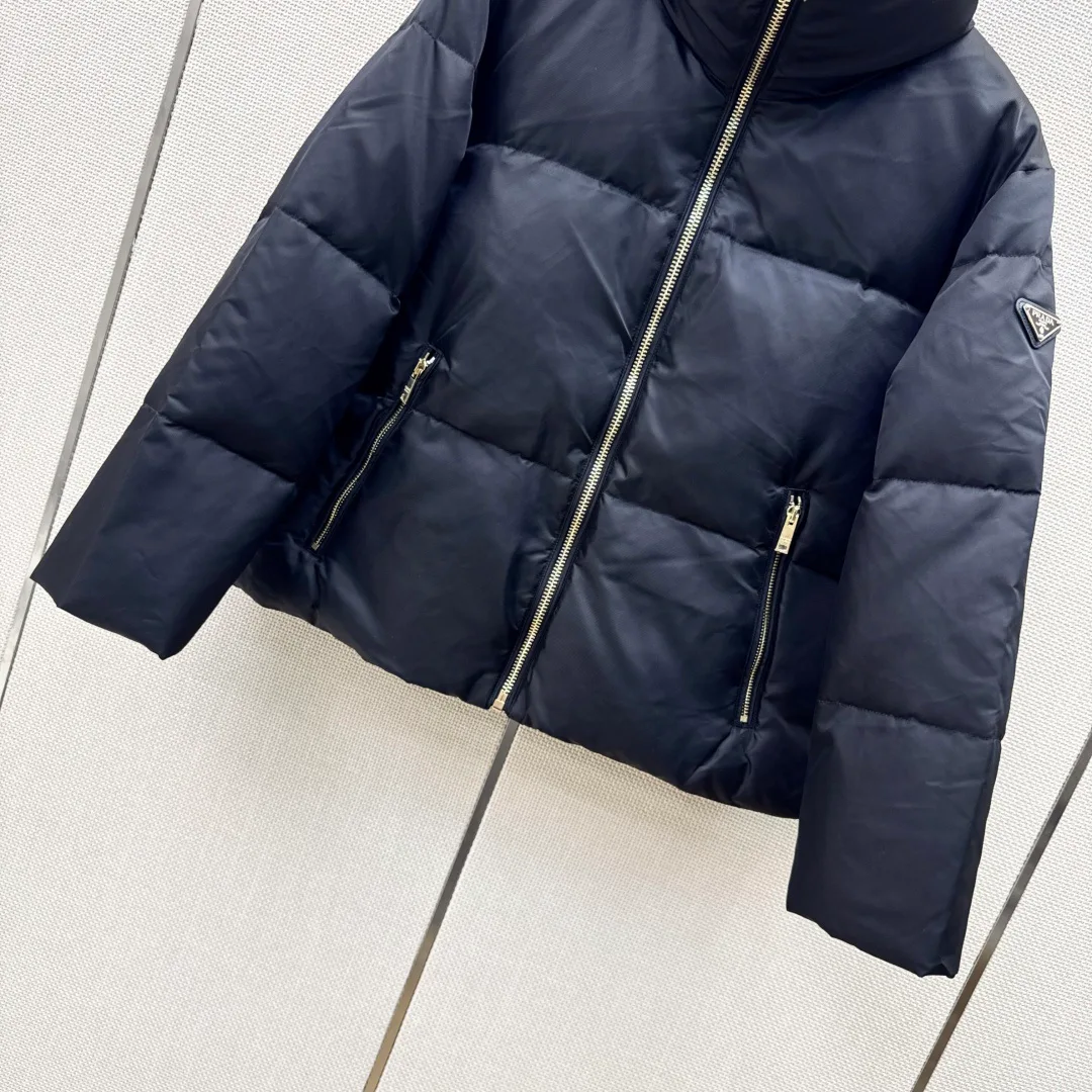 Куртки И Пуховики Женские Prada 18398207
