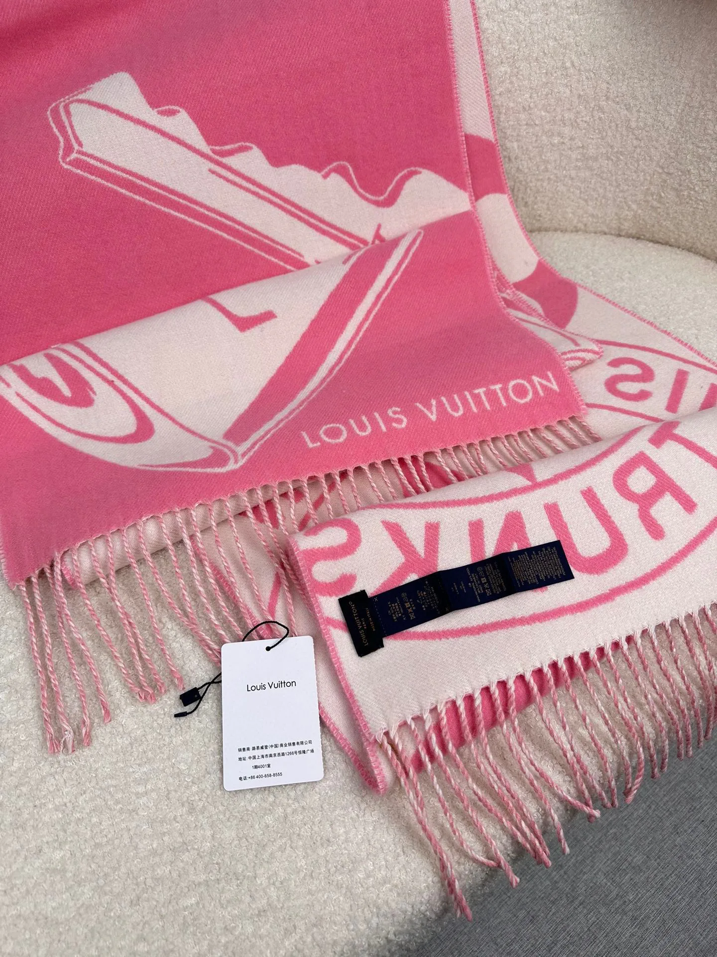 Шарфы Louis Vuitton 18476667