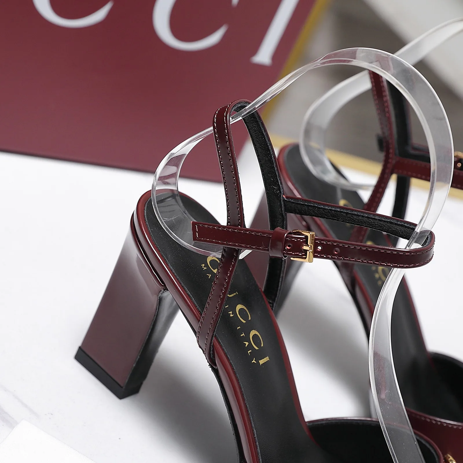 Босоножки Женские Gucci 13542410