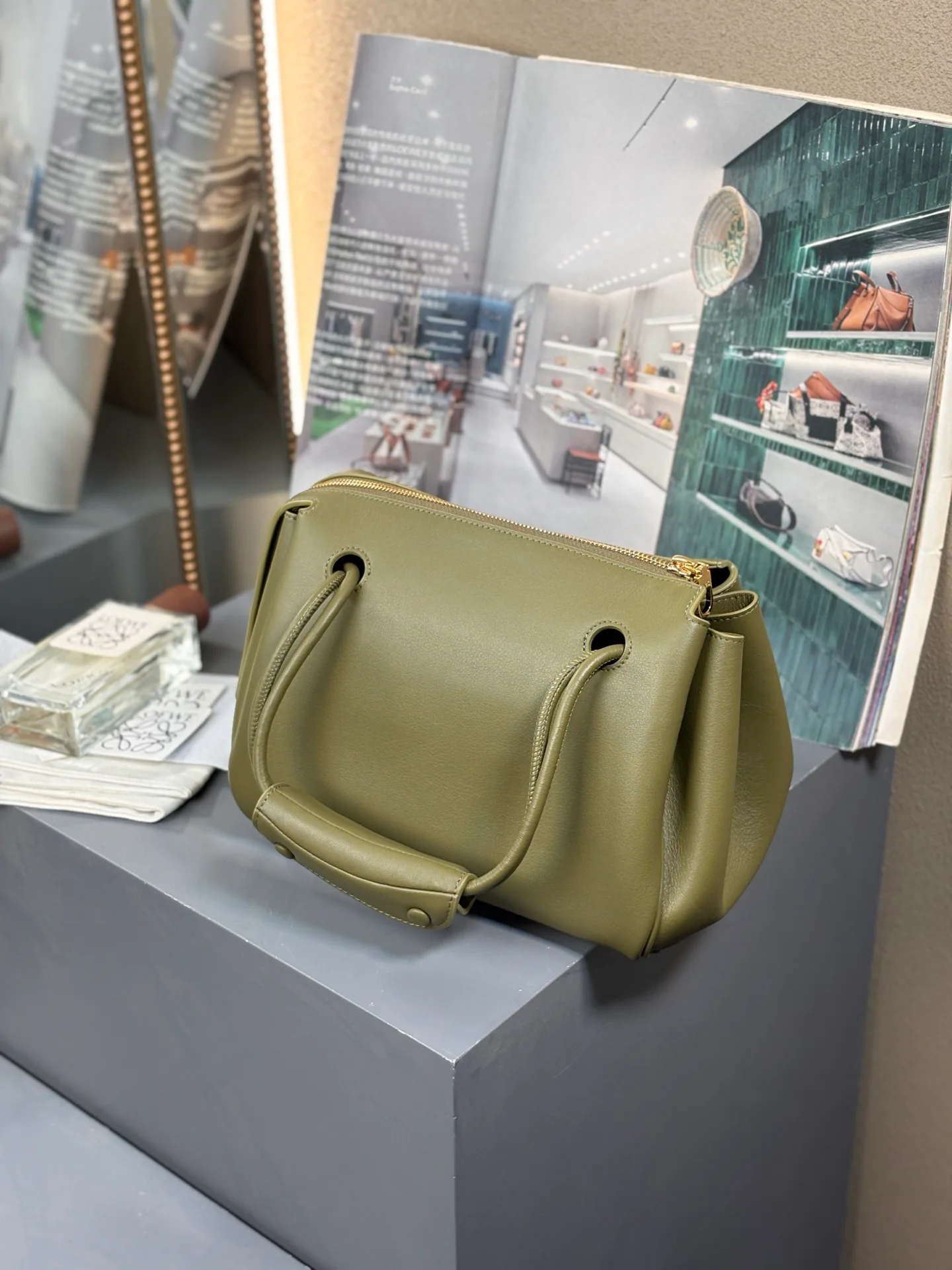 Классические Сумки Женские Loewe 11509182