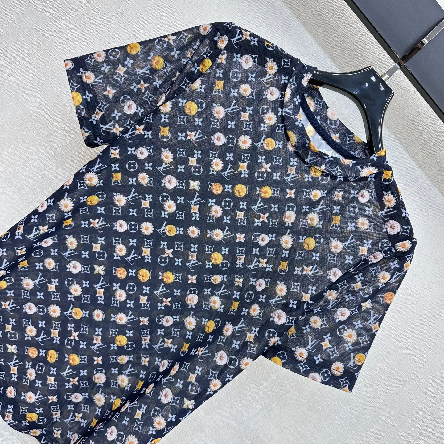 Футболки Женские Louis Vuitton 13490978