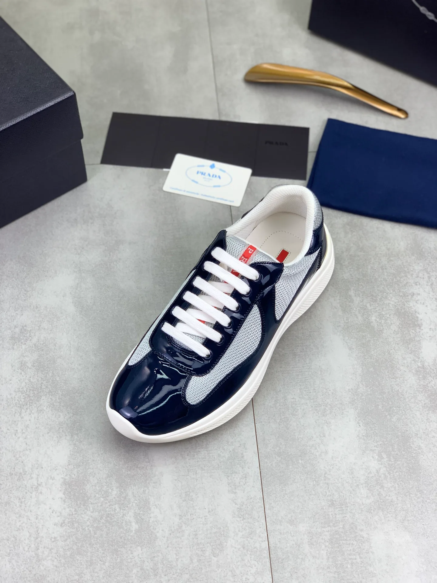 Кроссовки Женские Prada 18365157