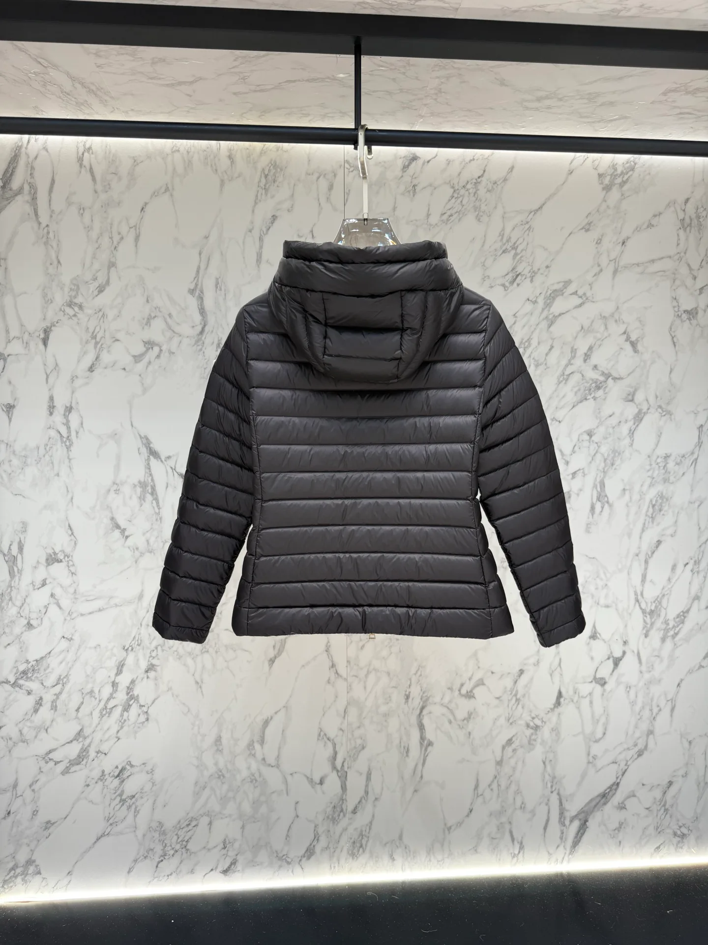 Куртки И Пуховики Женские Moncler 19426828