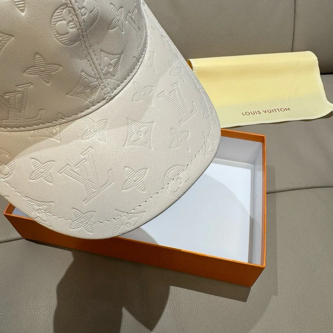 Головные Уборы Louis Vuitton 18105278