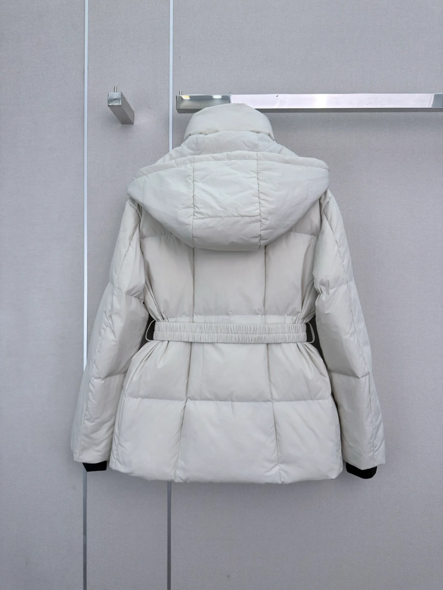 Куртки И Пуховики Женские Prada 18056368