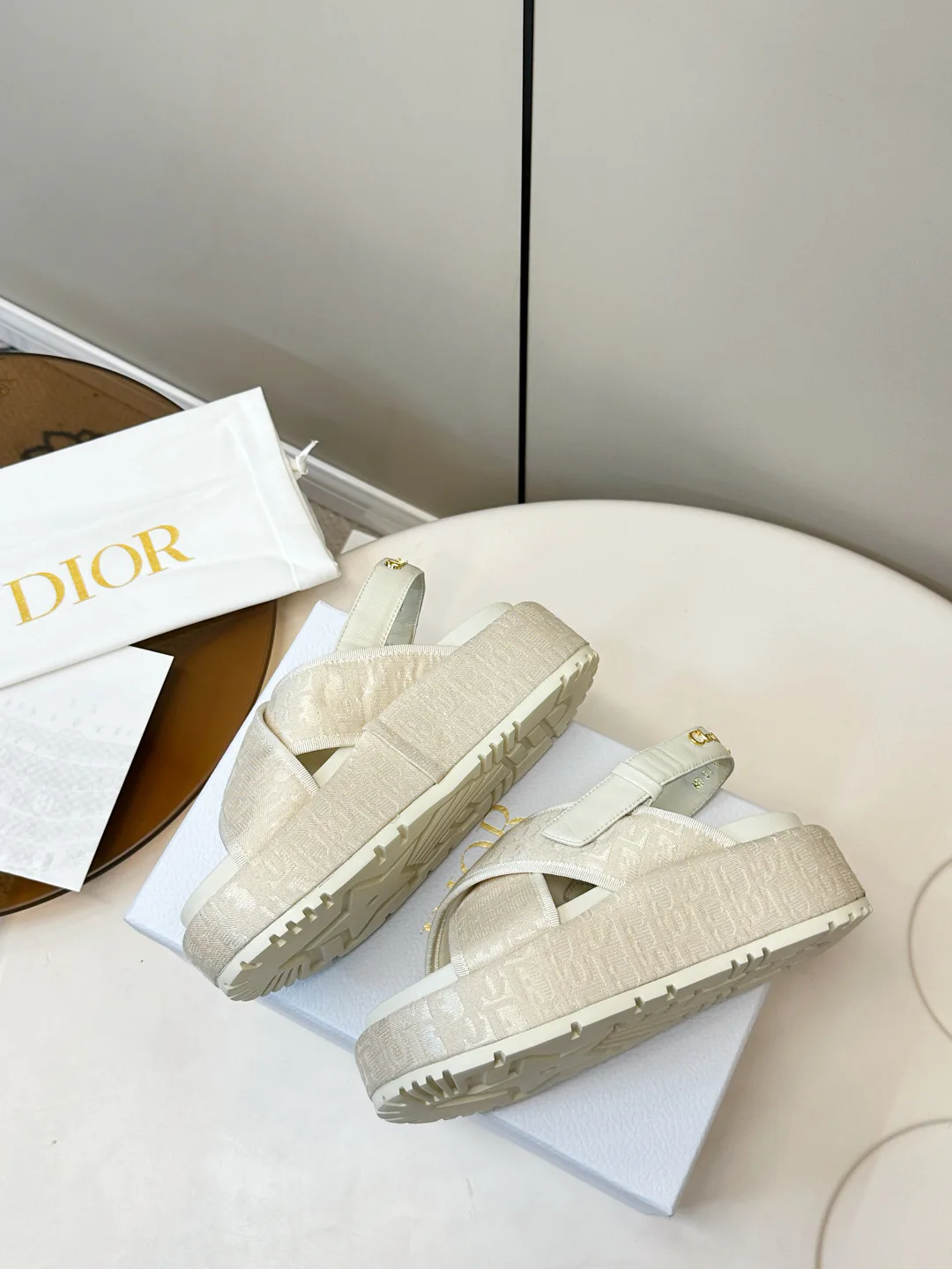 Босоножки Женские Christian Dior 12835305