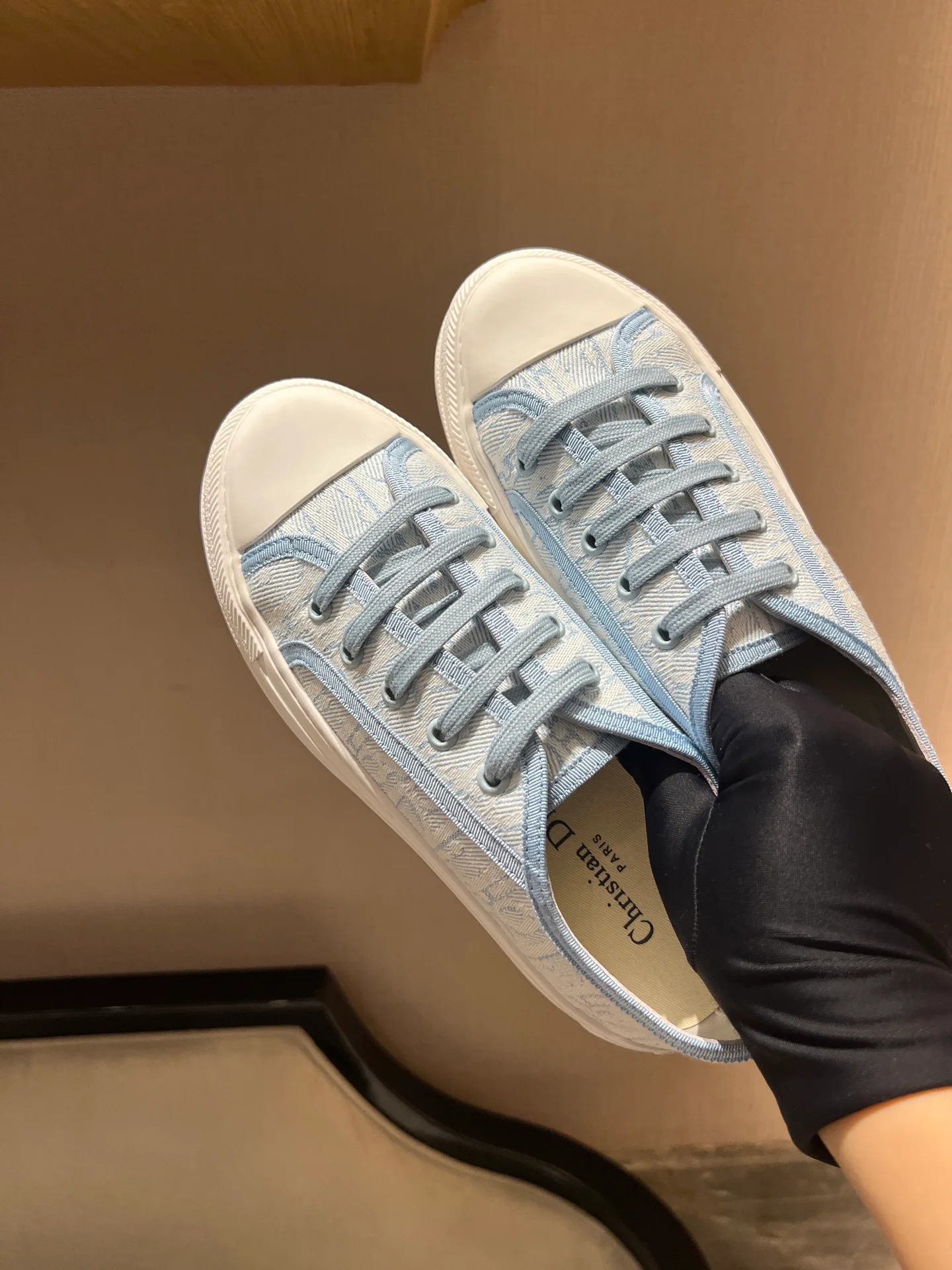 Кроссовки Женские Christian Dior 18020288